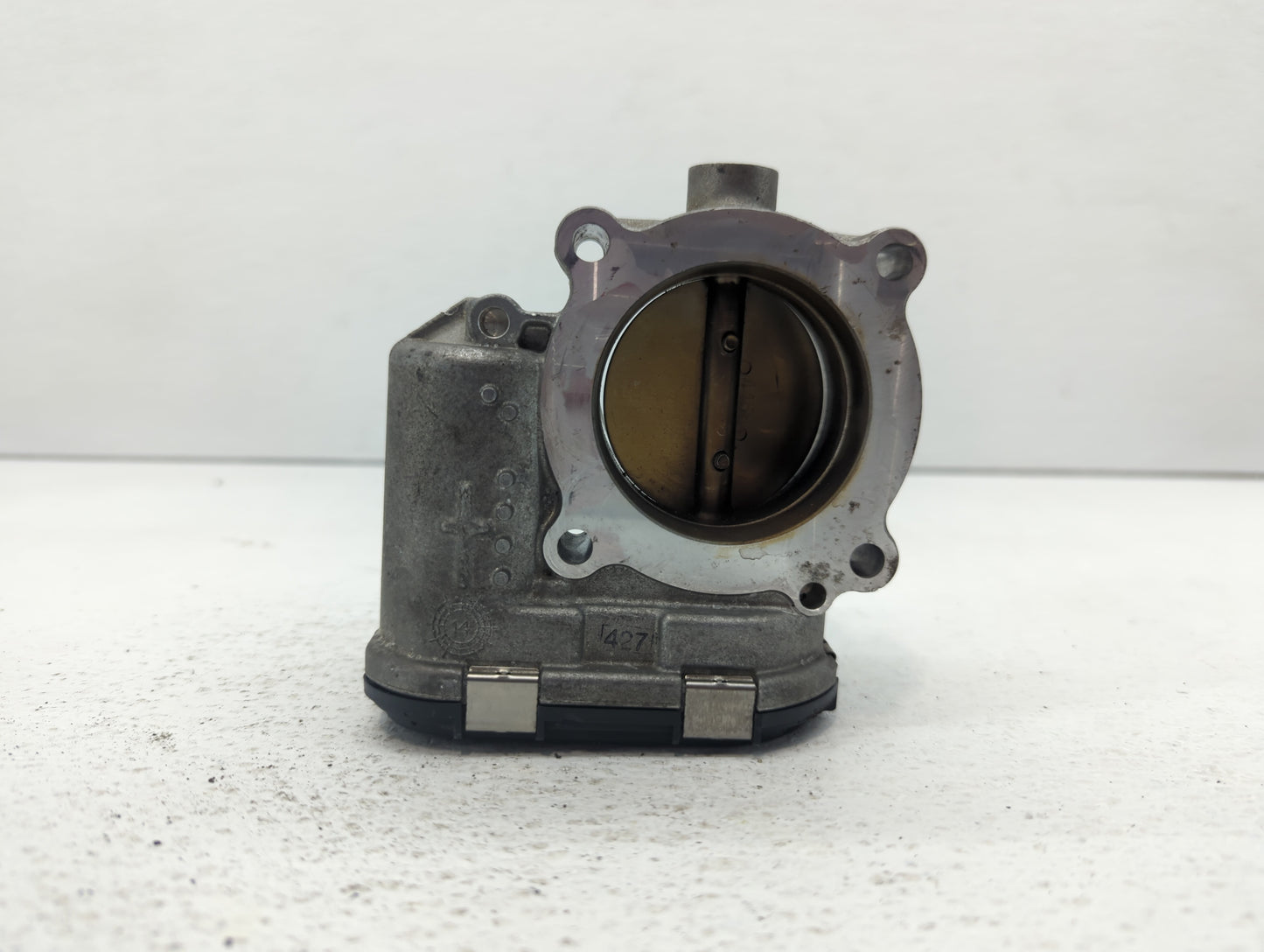 2018 Audi A5 Throttle Body P/N:06K 133 062 AK 06K 133 062 M, 06K 133 062 J Fits Fits 2017 2019 2020 2021 2022 OEM Used Auto 
