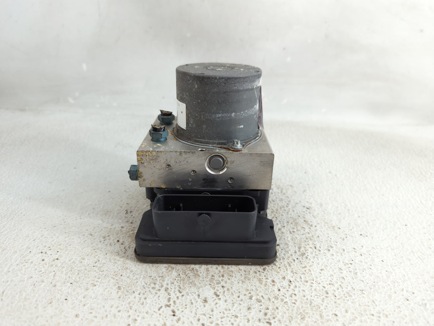 2016-2018 Audi A6 ABS Pump Control Module Replacement P/N:4G0 907 379 S Fits Fits 2015 2016 2017 2018 OEM Used Auto Parts - 