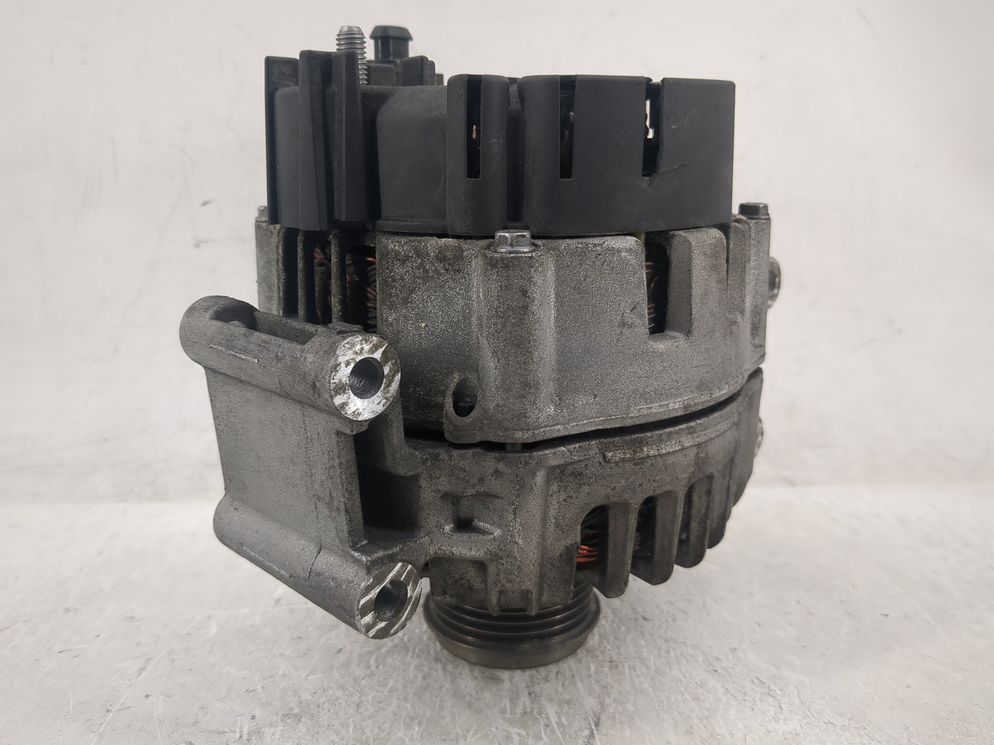 2017-2018 Audi A6 Alternator Replacement Generator Charging Assembly Engine OEM P/N:06H 903 017 K Fits Fits 2017 2018 OEM Us
