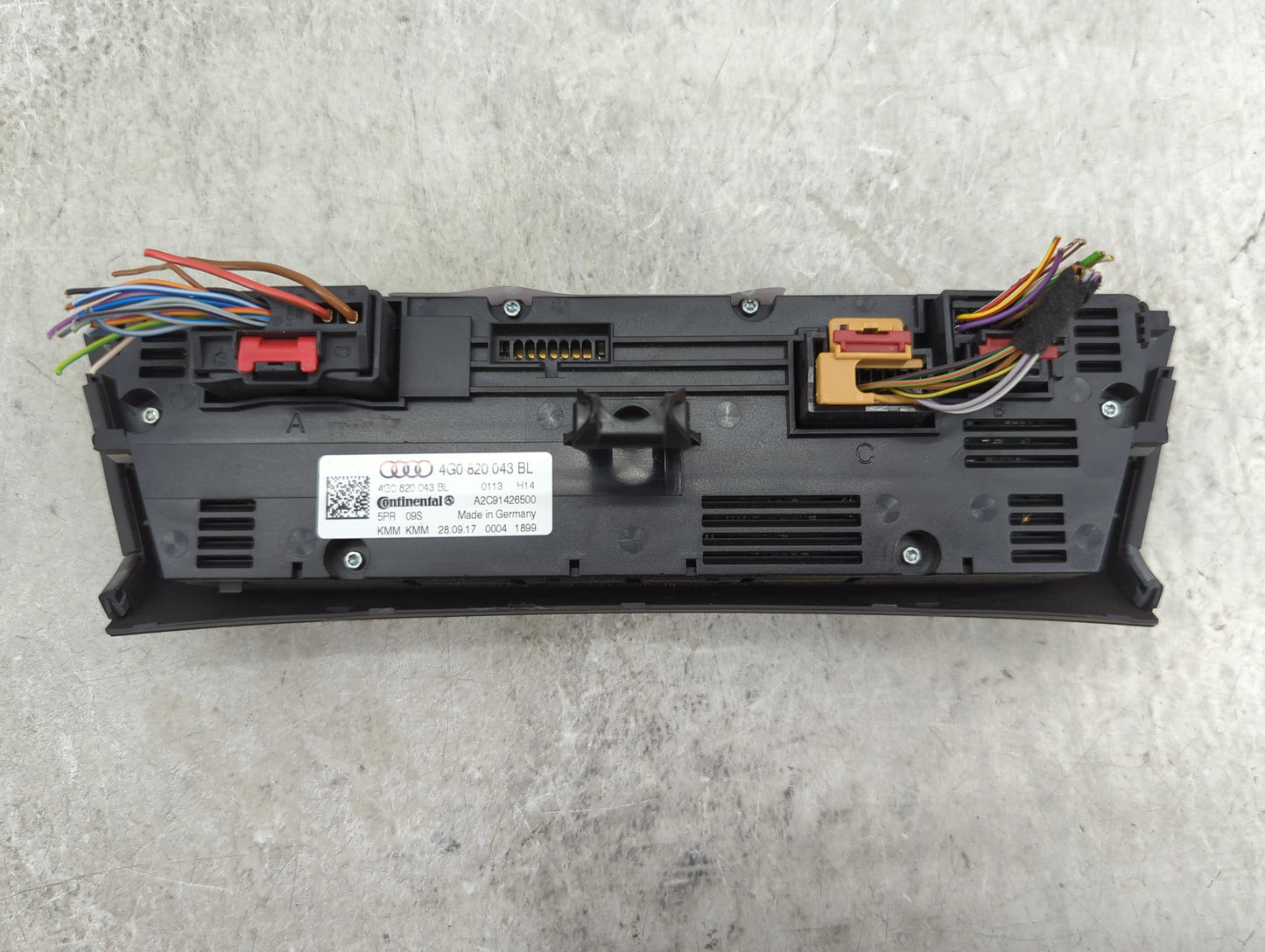 2016-2018 Audi A6 Climate Control Module Temperature AC/Heater Replacement P/N:4G0 820 043 BL Fits Fits 2016 2017 2018 OEM U