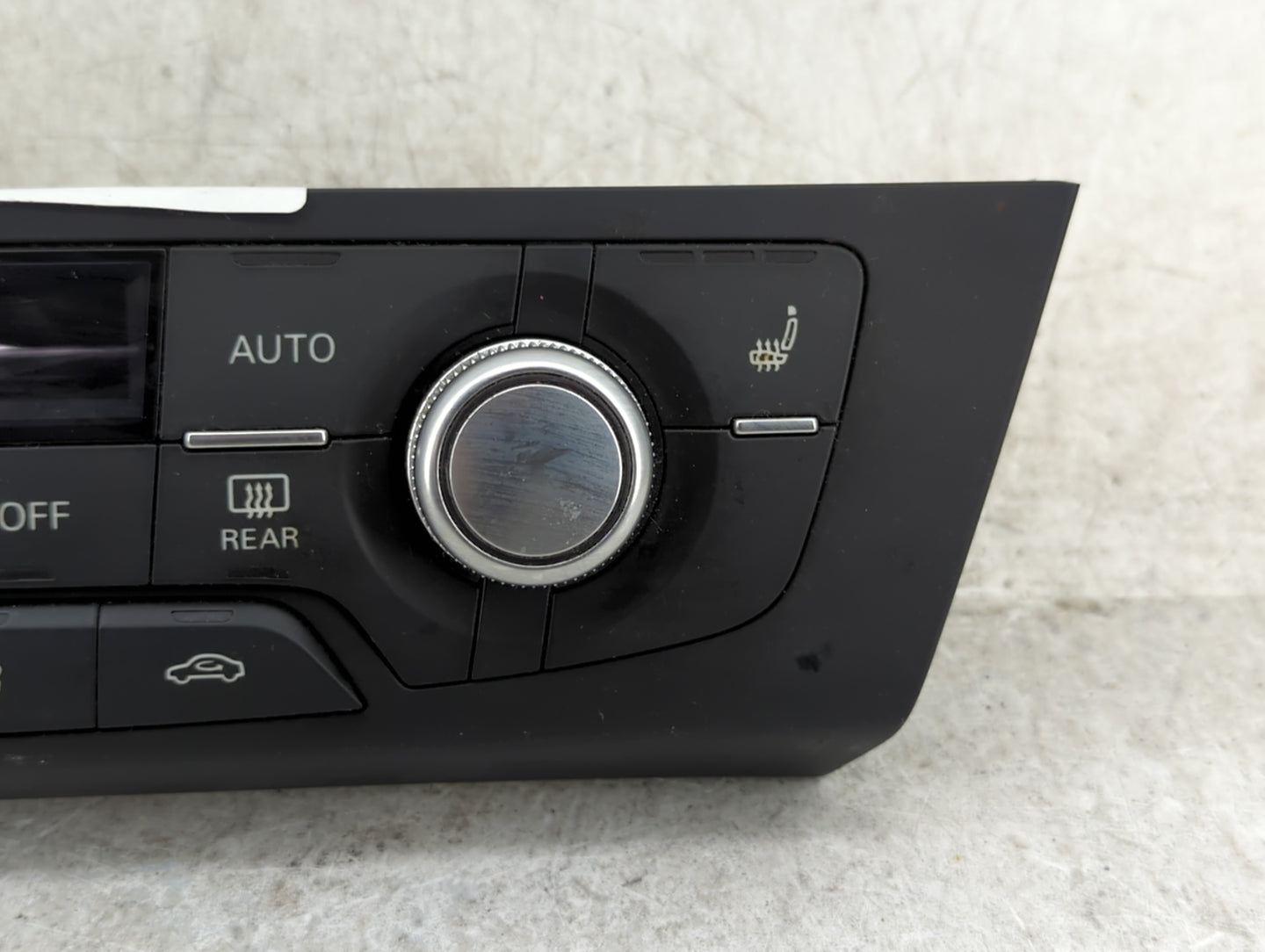 2016-2018 Audi A6 Climate Control Module Temperature AC/Heater Replacement P/N:4G0 820 043 CD 4G0 820 043 BL Fits OEM Used A