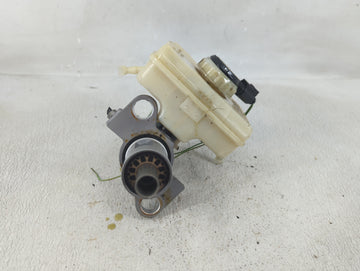 2016-2016 Audi A8 Brake Master Cylinder