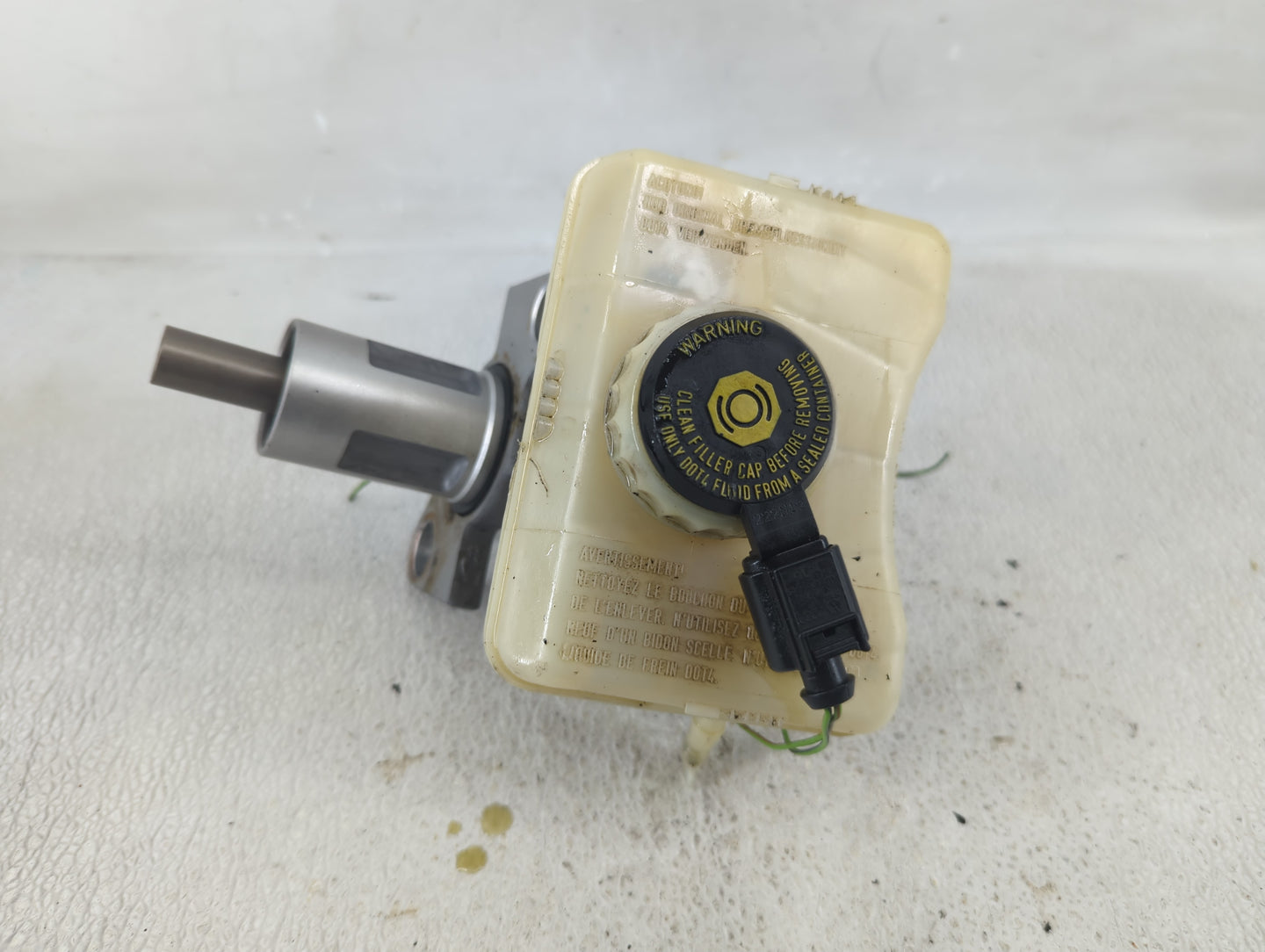 2016-2016 Audi A8 Brake Master Cylinder - Oemusedautoparts1.com