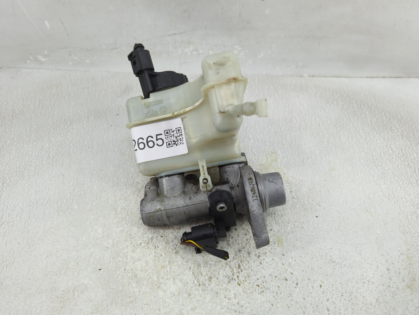 2017-2018 Audi Q3 Brake Master Cylinder - Oemusedautoparts1.com