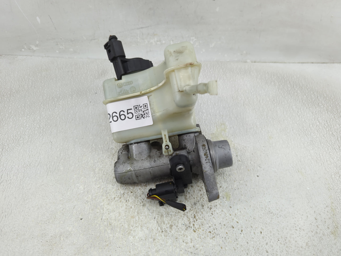2017-2018 Audi Q3 Brake Master Cylinder 1312665 - Oemusedautoparts1.com