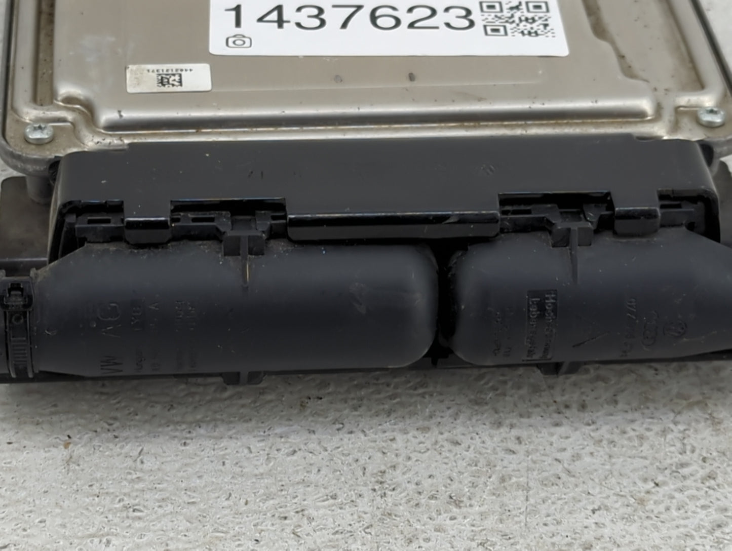 2016-2018 Audi Q3 PCM Engine Control Computer ECU ECM PCU OEM P/N:8U0907115L 8U0907115J, 0261S11492 Fits Fits 2016 2017 2018