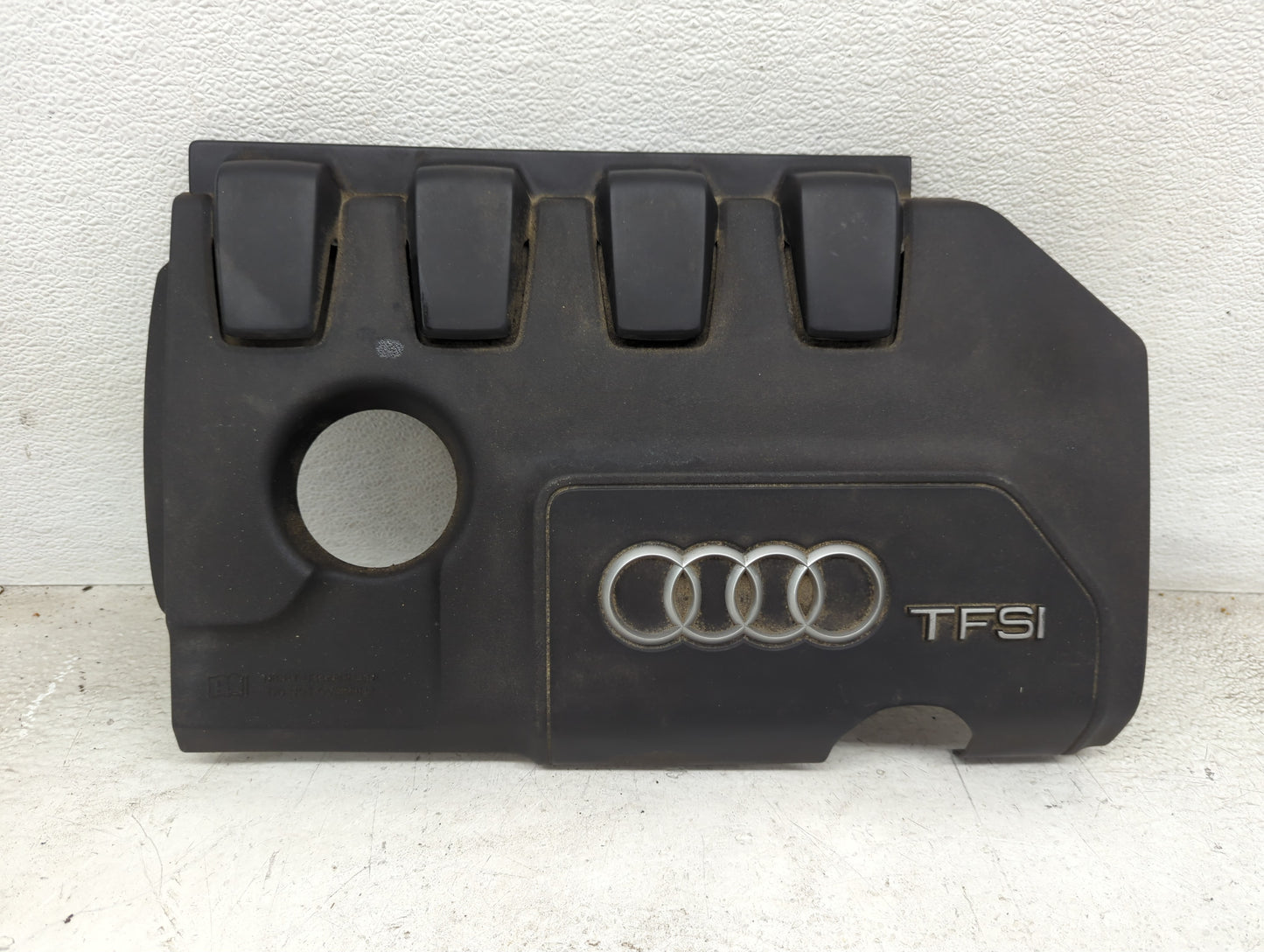 2018 Audi Q3 Engine Cover - Oemusedautoparts1.com
