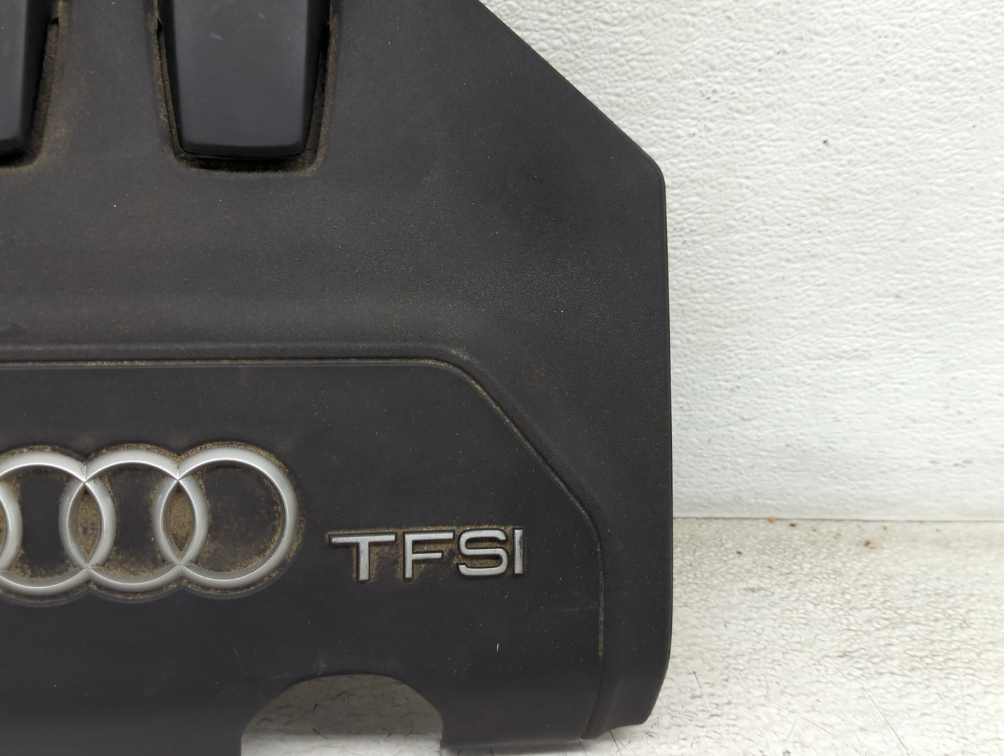 2018 Audi Q3 Engine Cover - Oemusedautoparts1.com