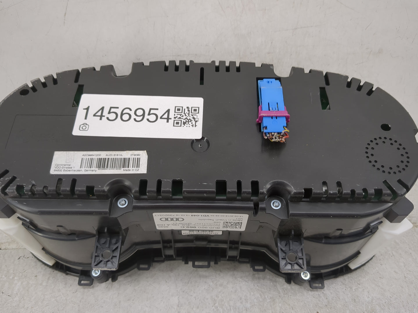 2018 Audi Q3 Instrument Cluster Speedometer Gauges P/N:8U0920960C A2C85745600, A2C53364033, A2C53363511 Miles:85K Fits OEM U