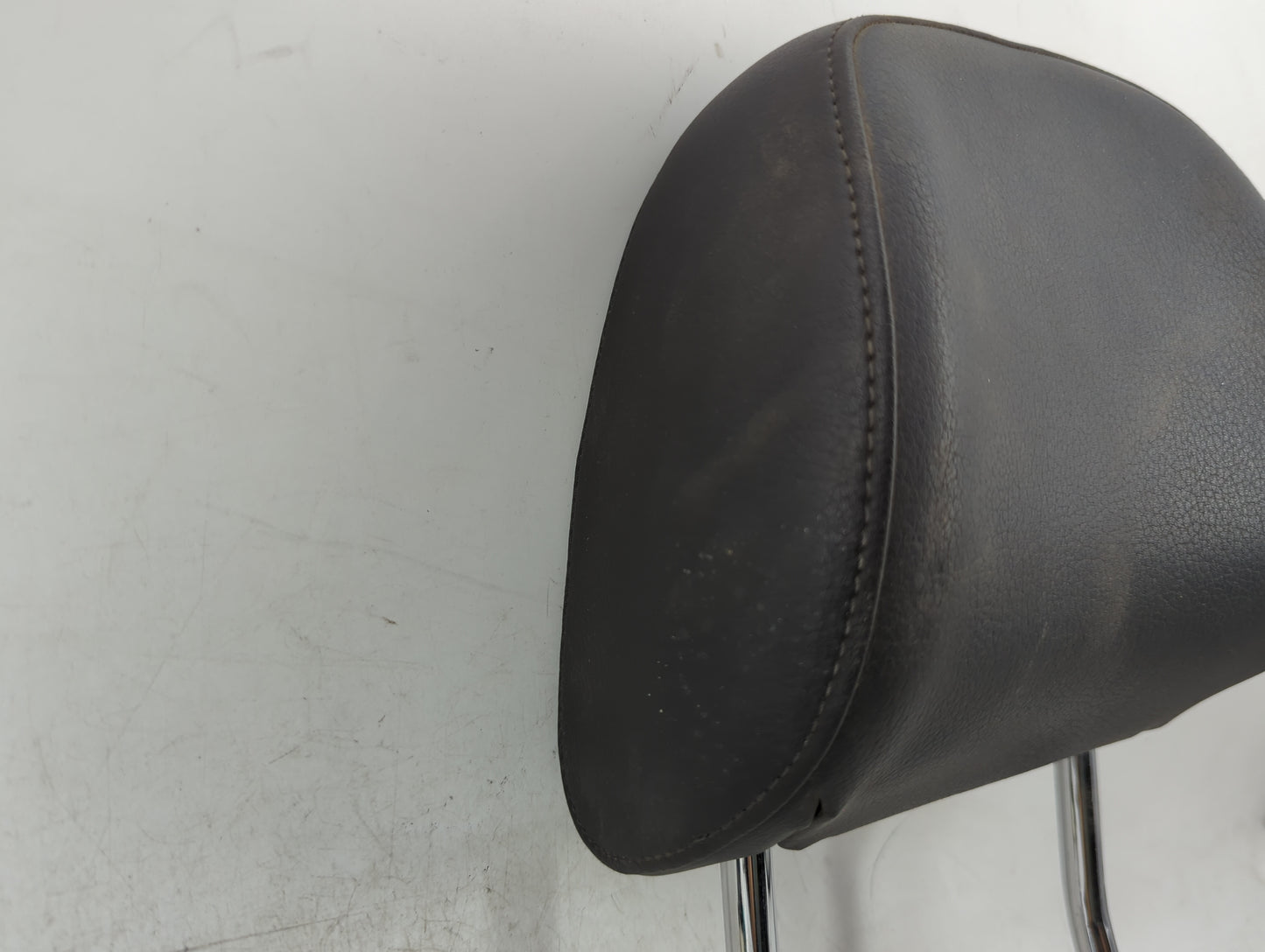 2015-2018 Audi Q3 Headrest Head Rest Front Driver Passenger Seat Fits Fits 2015 2016 2017 2018 OEM Used Auto Parts - Oemused