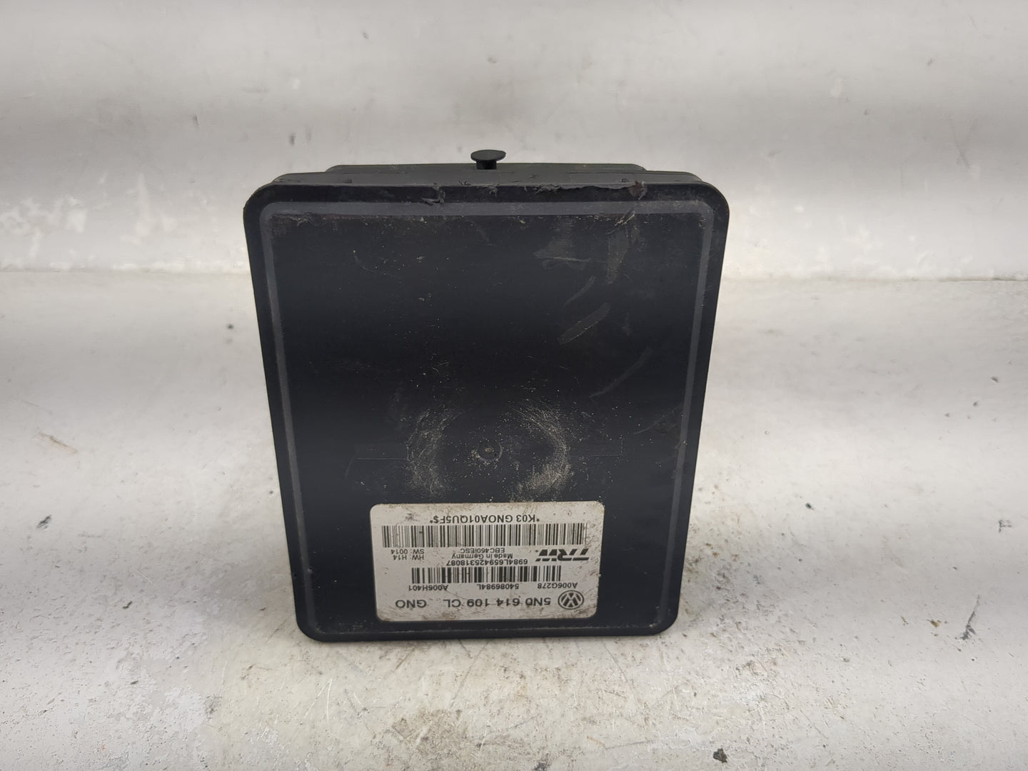 2015-2018 Audi Q3 ABS Pump Control Module Replacement P/N:5N0 614 109 CL 54086984L, A006G278 Fits Fits 2015 2016 2017 2018 O