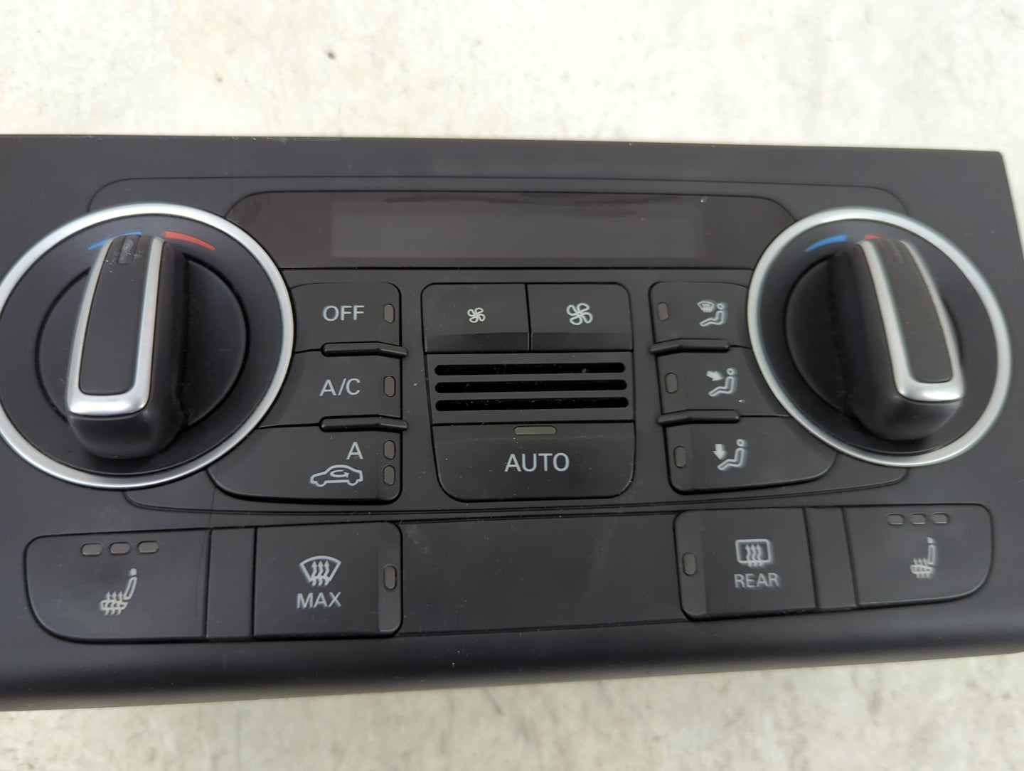 2017-2018 Audi Q3 Climate Control Module Temperature AC/Heater Replacement P/N:8U0820043J A2C11656300 Fits Fits 2017 2018 OE