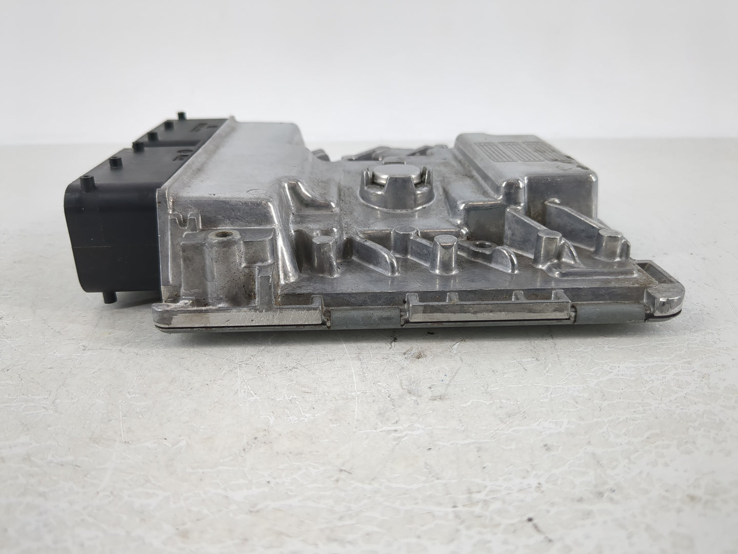 2018 Audi Q5 PCM Engine Control Computer ECU ECM PCU OEM P/N:80A 906 259 A Fits OEM Used Auto Parts - Oemusedautoparts1.com