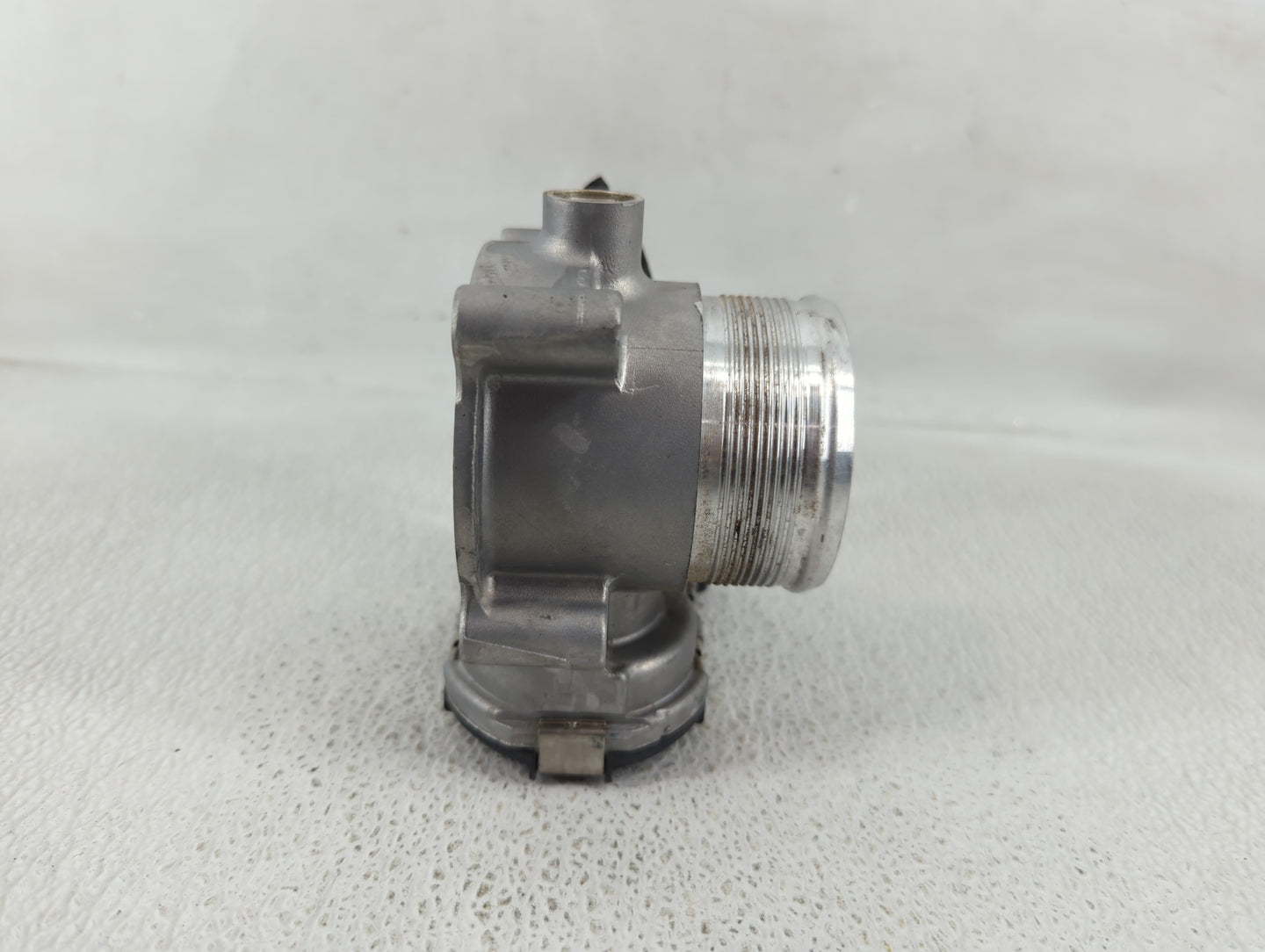 2018 Audi Q5 Throttle Body P/N:06K 133 062 AG Fits Fits 2019 2020 2021 2022 OEM Used Auto Parts - Oemusedautoparts1.com