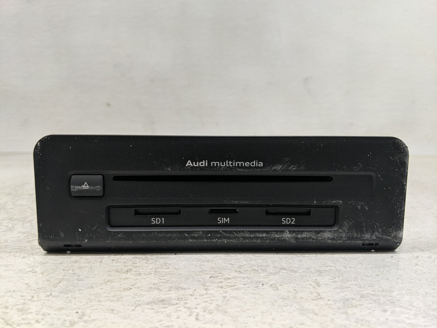 2018 Audi Q5 Radio AM FM Cd Player Receiver Replacement P/N:8W5 035 880 0918 Fits OEM Used Auto Parts - Oemusedautoparts1.co