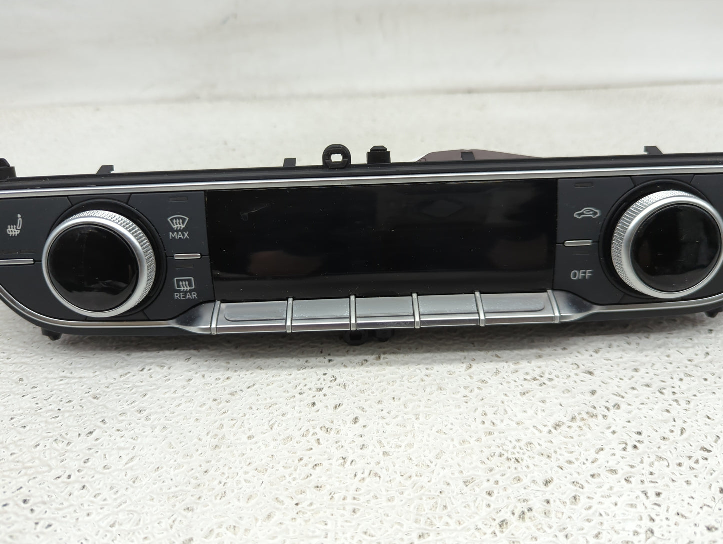 2018-2020 Audi Q5 Climate Control Module Temperature AC/Heater Replacement P/N:80A82043G Fits Fits 2017 2018 2019 2020 OEM U