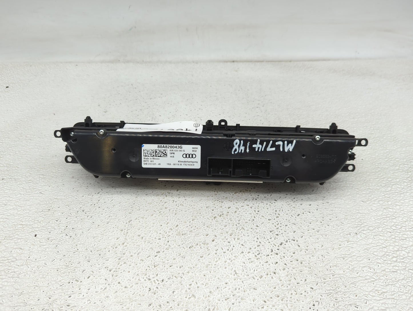 2018-2020 Audi Q5 Climate Control Module Temperature AC/Heater Replacement P/N:80A82043G Fits Fits 2017 2018 2019 2020 OEM U