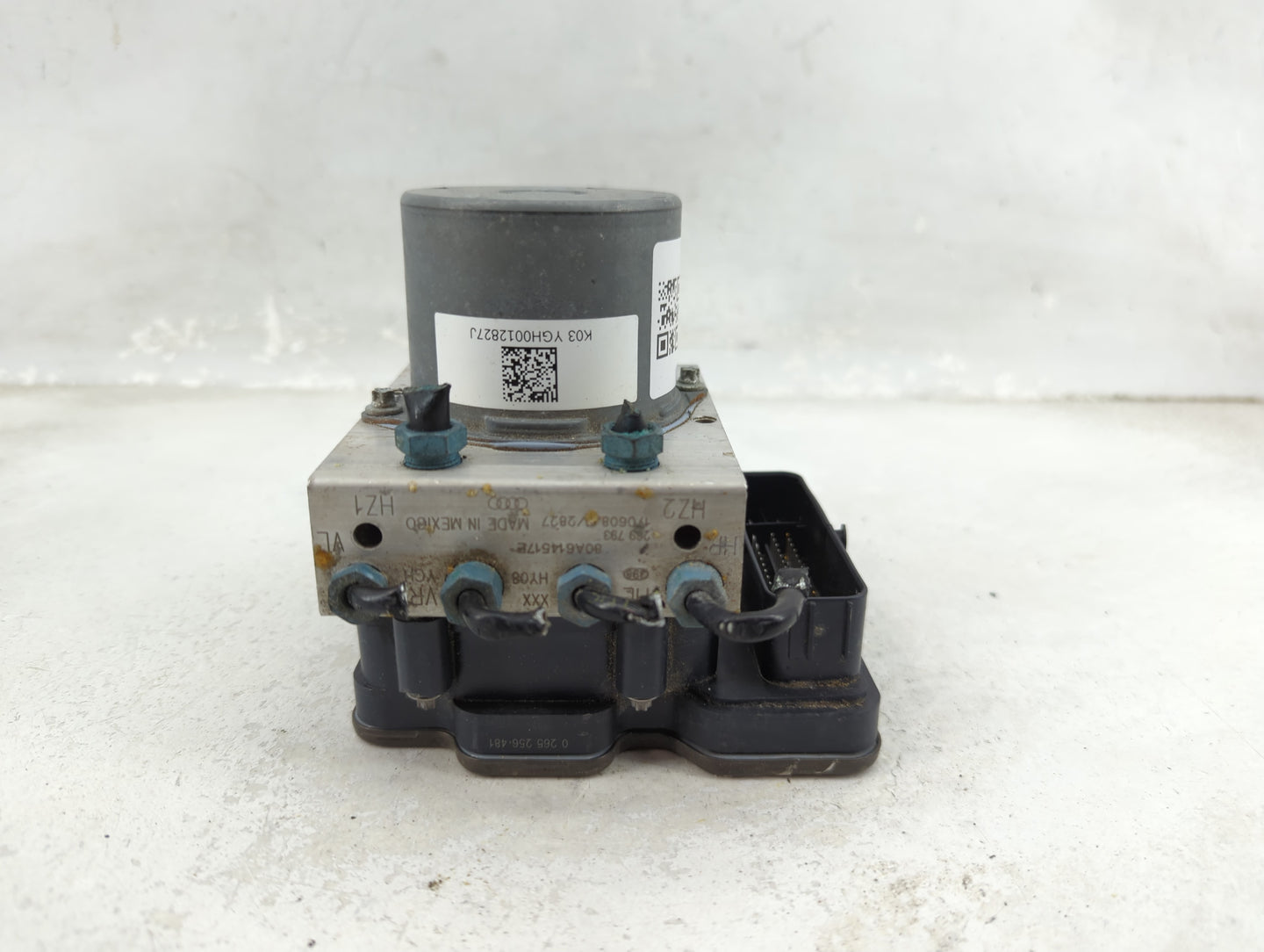 2018-2021 Audi Q5 ABS Pump Control Module Replacement P/N:80A 907 379 E 80A614517J Fits Fits 2018 2019 2020 2021 OEM Used Au