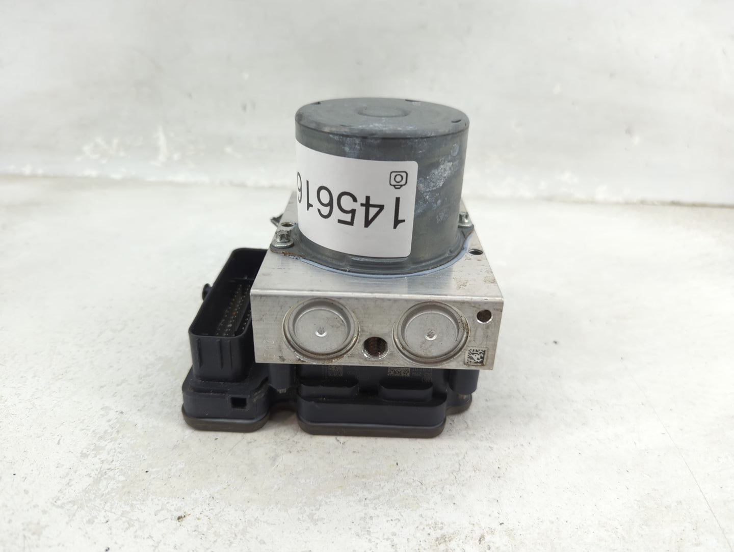 2018-2021 Audi Q5 ABS Pump Control Module Replacement P/N:80A 907 379 E 80A614517J Fits Fits 2018 2019 2020 2021 OEM Used Au