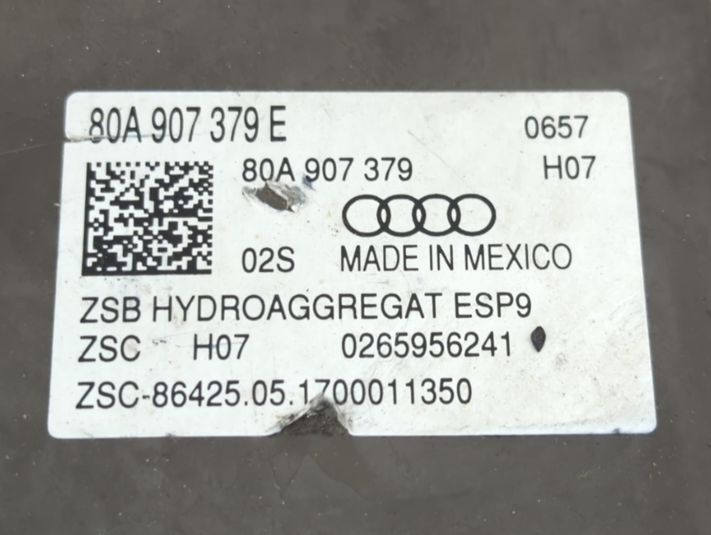 2018-2021 Audi Q5 ABS Pump Control Module Replacement P/N:80A 907 379 E 80A614517J Fits Fits 2018 2019 2020 2021 OEM Used Au