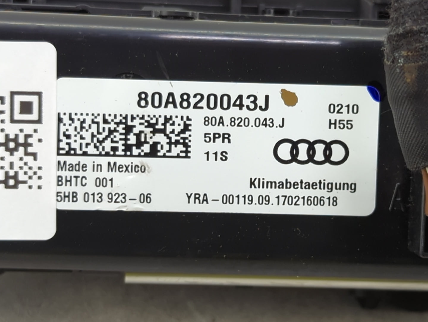 2018-2020 Audi Q5 Climate Control Module Temperature AC/Heater Replacement P/N:80A820043J Fits Fits 2018 2019 2020 OEM Used 