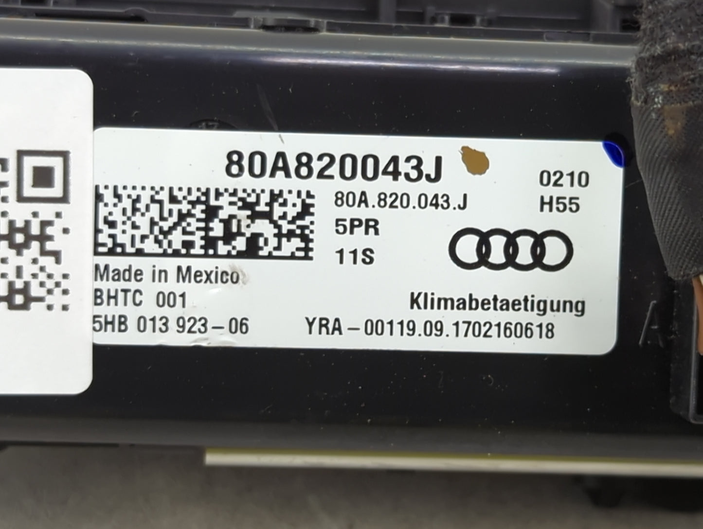 2018-2020 Audi Q5 Climate Control Module Temperature AC/Heater Replacement P/N:80A820043J Fits Fits 2018 2019 2020 OEM Used 