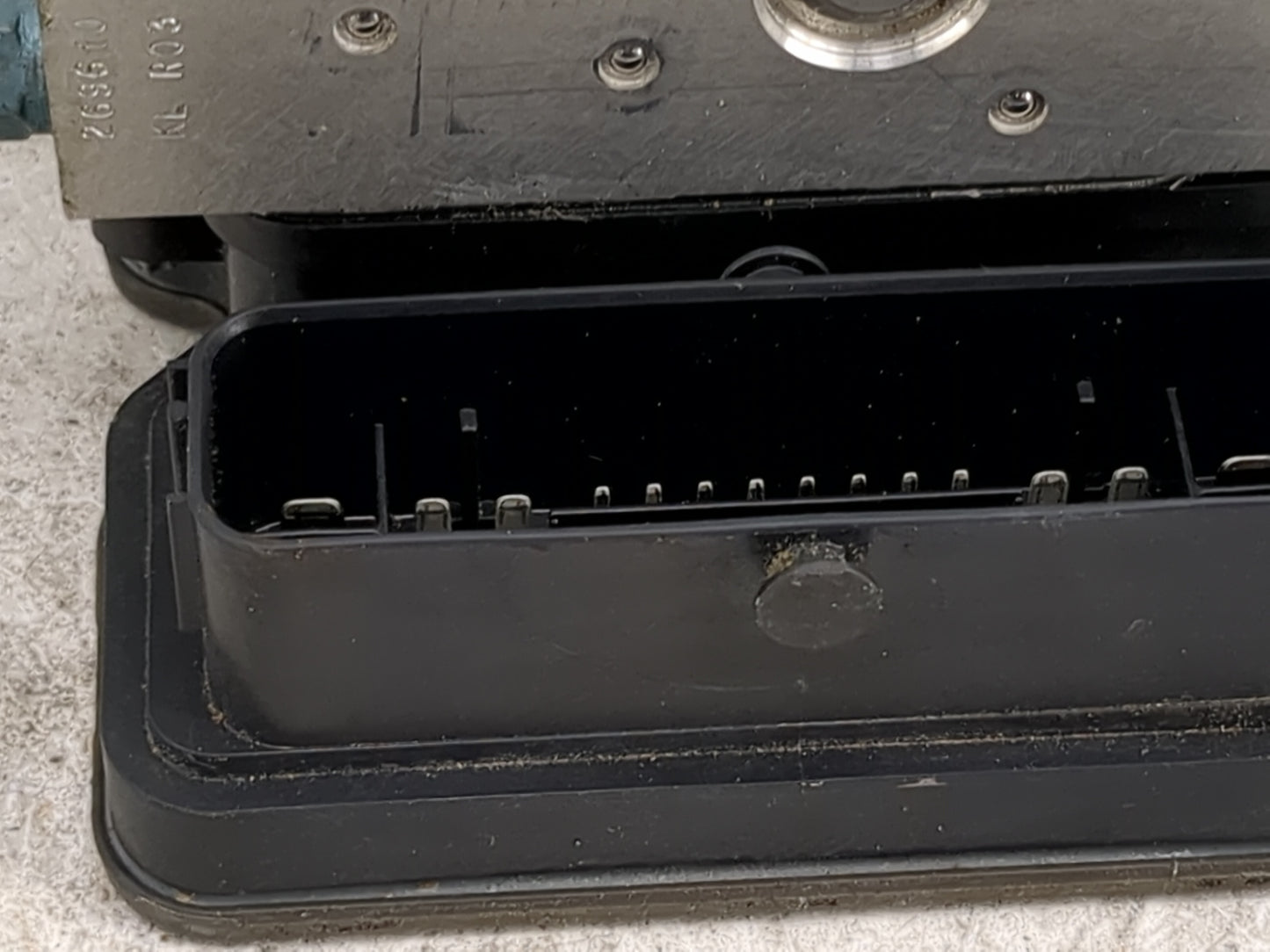 2018-2021 Audi Q5 ABS Pump Control Module Replacement P/N:80A614517J Fits Fits 2018 2019 2020 2021 OEM Used Auto Parts - Oem