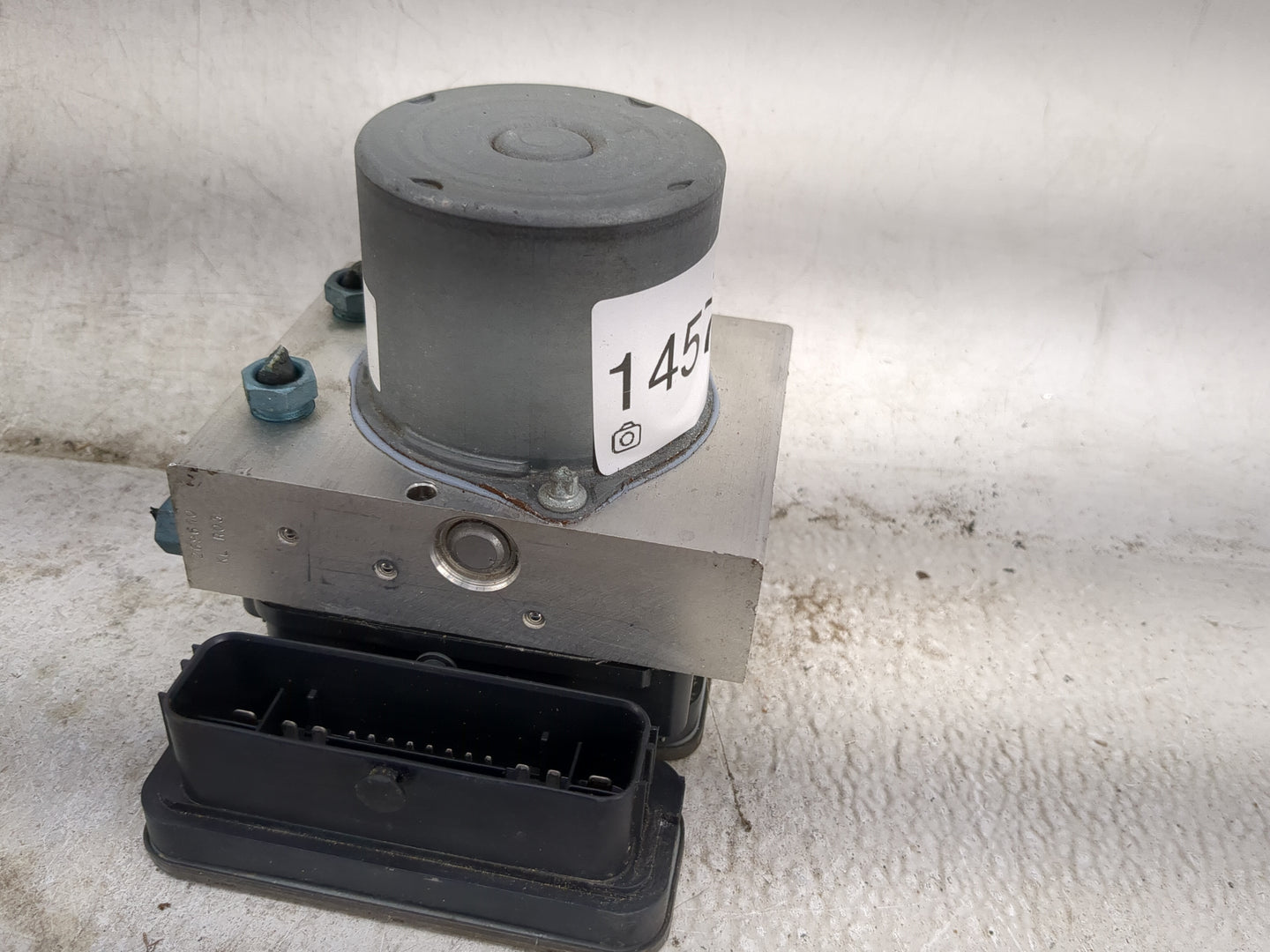 2018-2021 Audi Q5 ABS Pump Control Module Replacement P/N:80A614517J Fits Fits 2018 2019 2020 2021 OEM Used Auto Parts - Oem