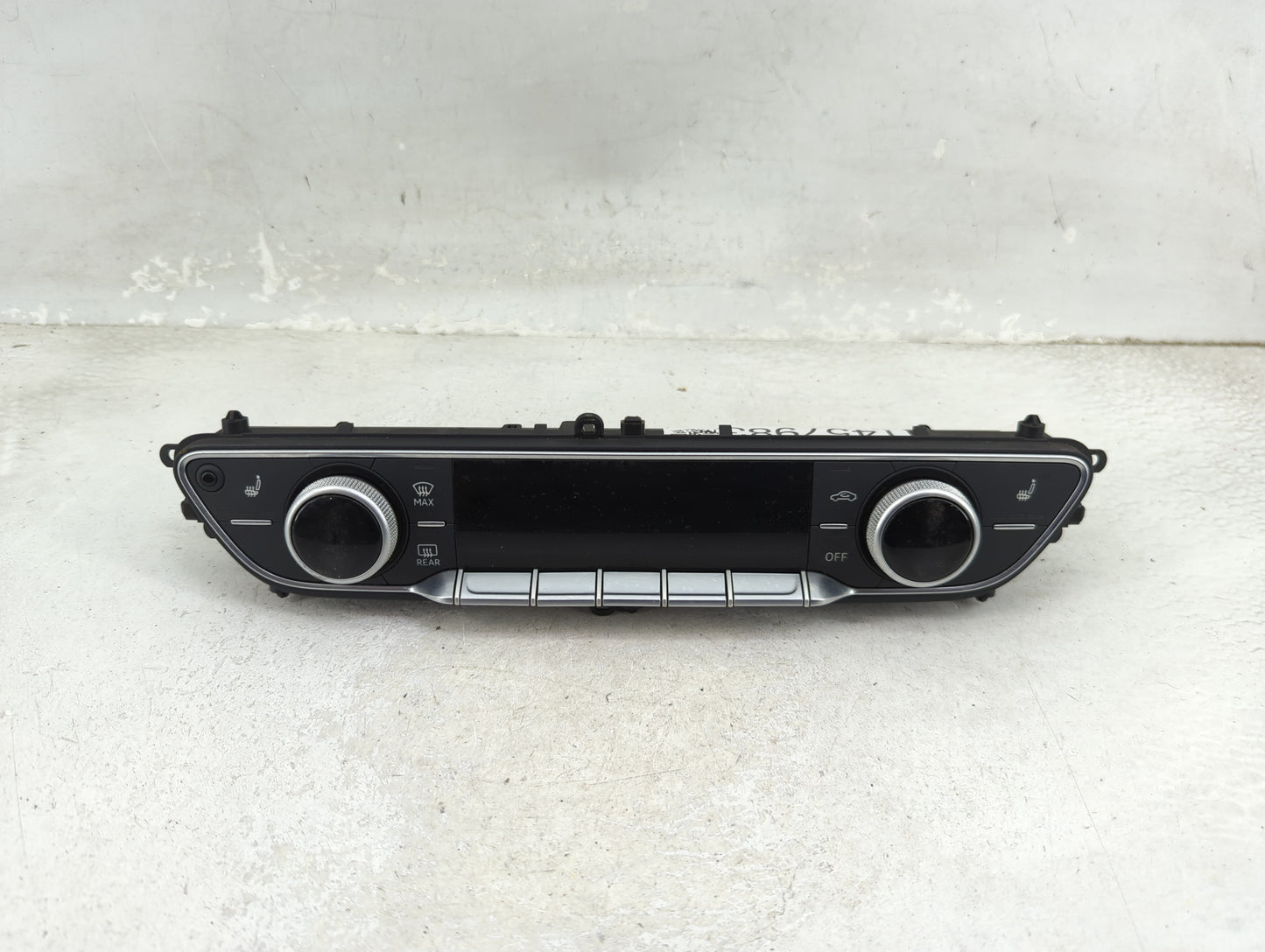 2018-2020 Audi Q5 Climate Control Module Temperature AC/Heater Replacement P/N:80A820043G Fits Fits 2017 2018 2019 2020 OEM 
