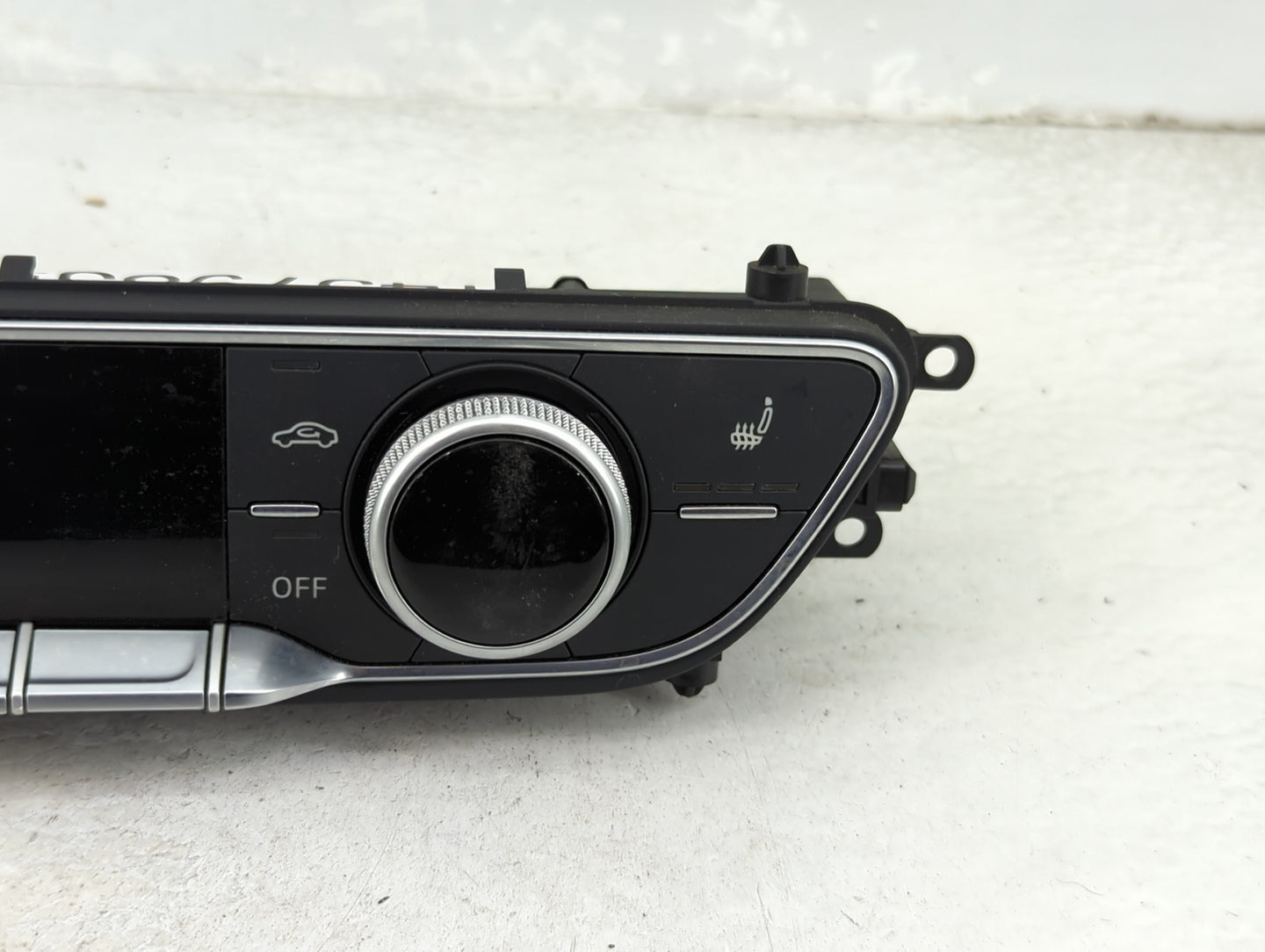 2018-2020 Audi Q5 Climate Control Module Temperature AC/Heater Replacement P/N:80A820043G Fits Fits 2017 2018 2019 2020 OEM 