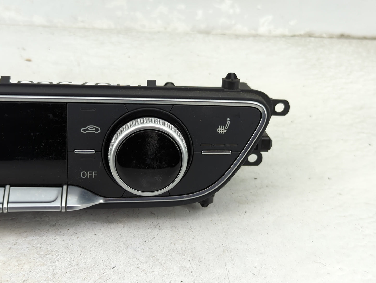 2018-2020 Audi Q5 Climate Control Module Temperature AC/Heater Replacement P/N:80A820043G Fits Fits 2017 2018 2019 2020 OEM 
