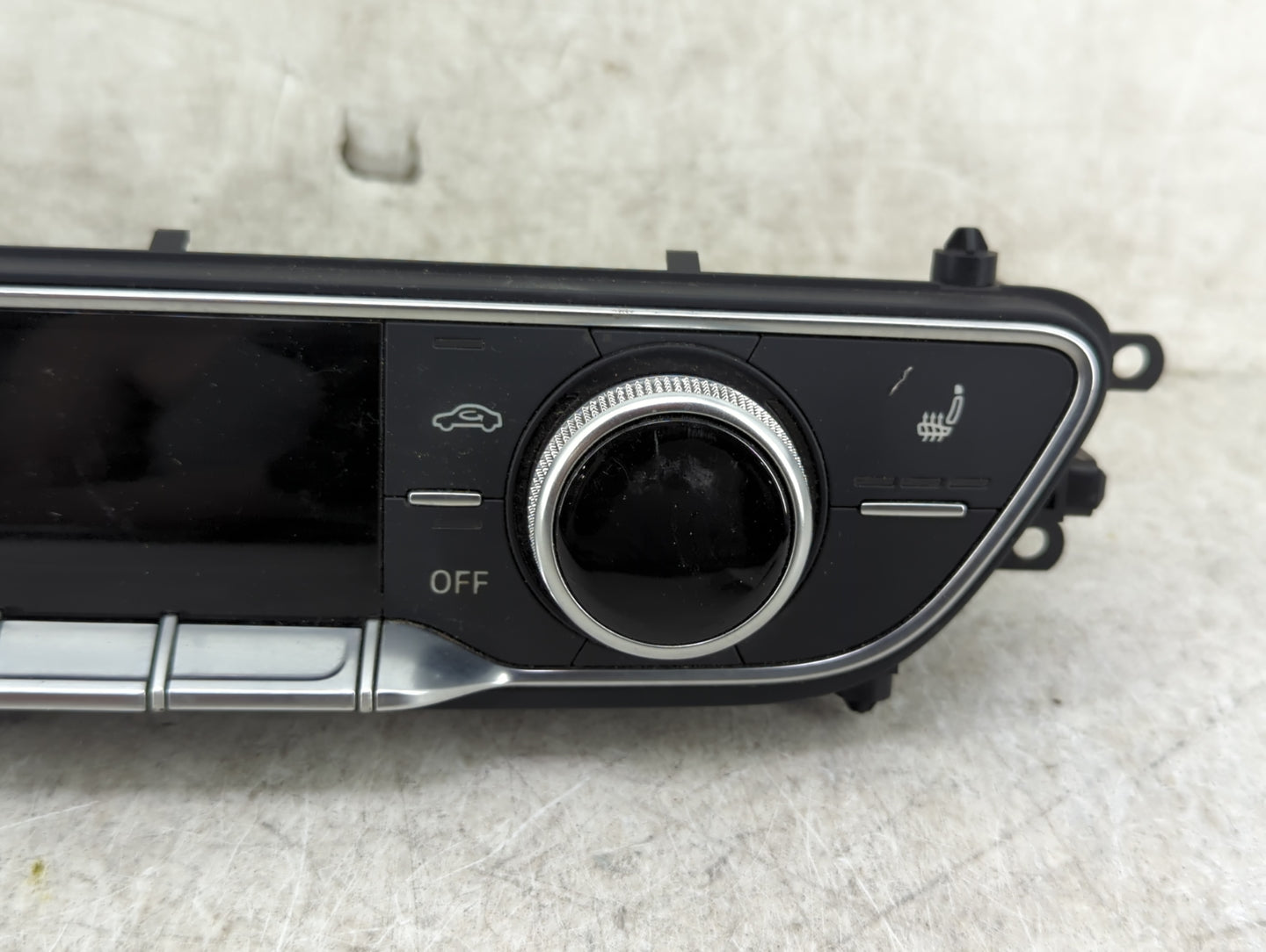 2018-2020 Audi Q5 Climate Control Module Temperature AC/Heater Replacement P/N:8W0820043G 80A820043K Fits Fits 2017 2018 201