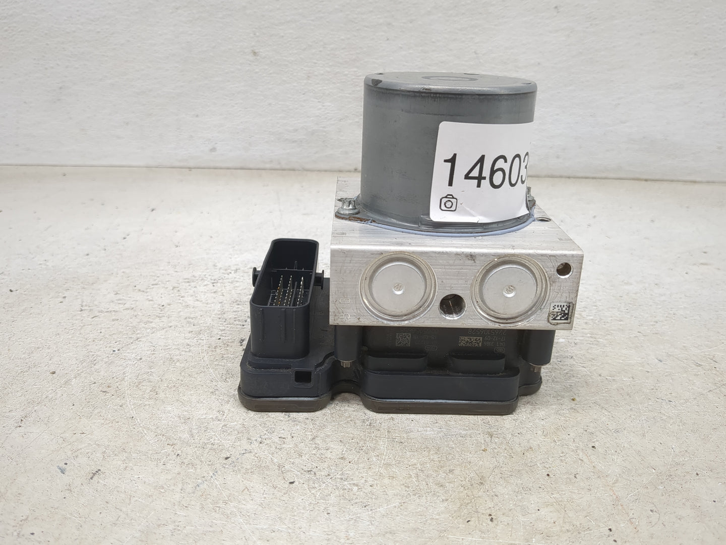 2018-2021 Audi Q5 ABS Pump Control Module Replacement P/N:80A614517B 0265257384, 0265257384, 269793 Fits Fits 2018 2019 2020