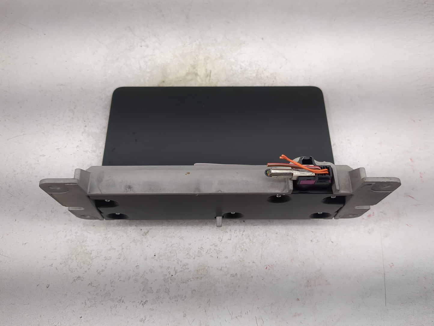 2018-2020 Audi Q5 Information Display Screen 1469696 - Oemusedautoparts1.com