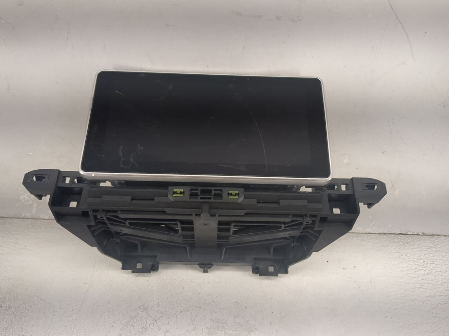 2018 Audi Q5 Information Display Screen 1471389 - Oemusedautoparts1.com