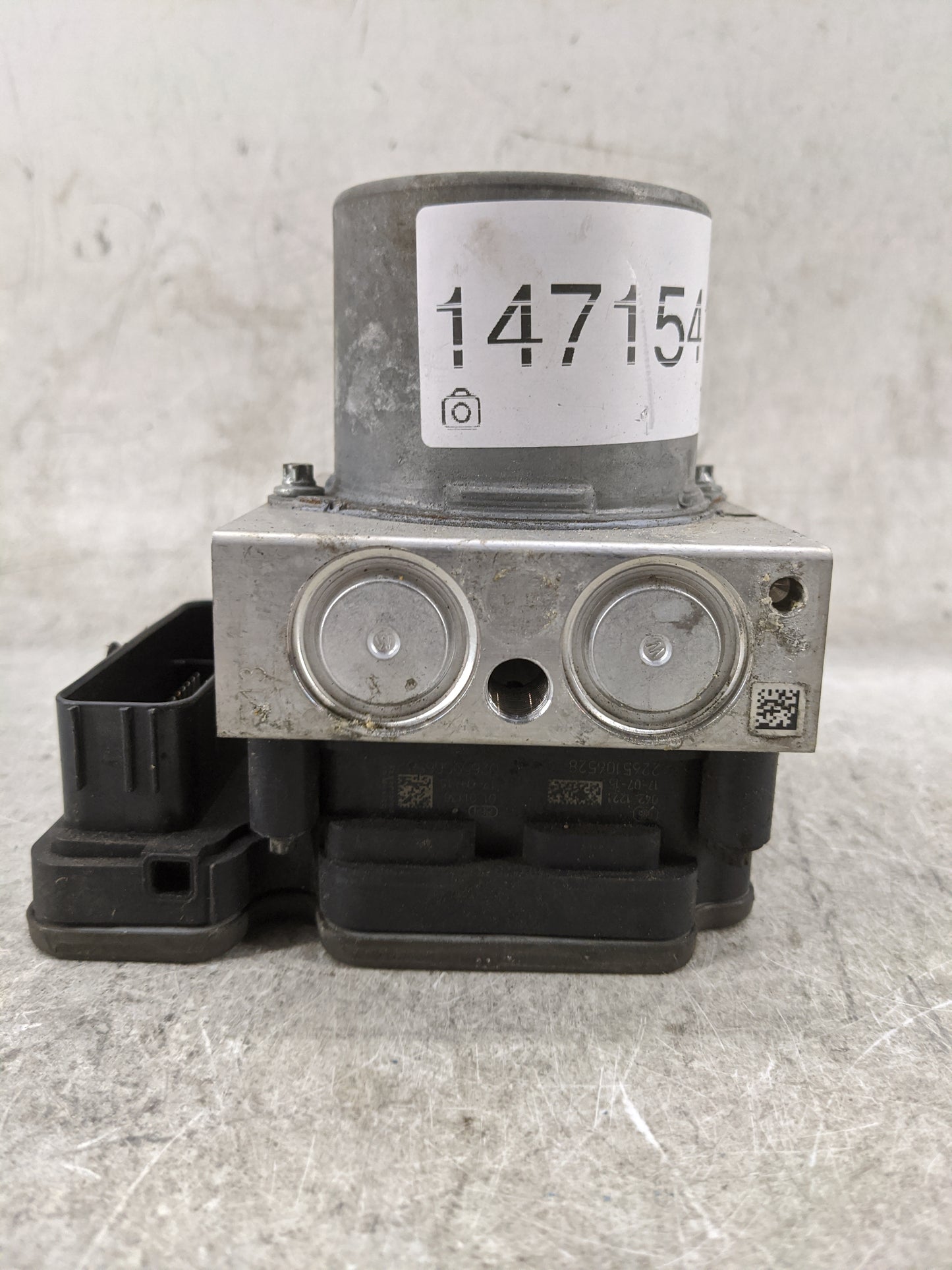 2018-2021 Audi Q5 ABS Pump Control Module Replacement P/N:80A907379B 80A907379, 0265956658 Fits Fits 2018 2019 2020 2021 OEM