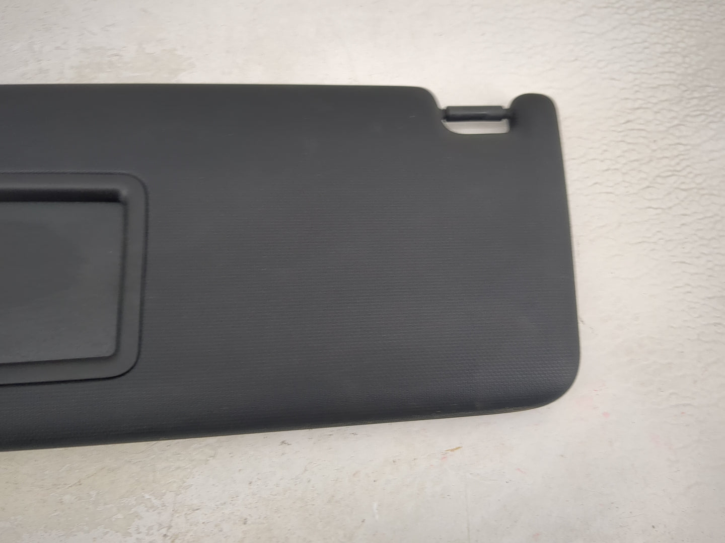 2018-2021 Audi Q5 Sun Visor Shade Replacement Driver Left Mirror Fits Fits 2018 2019 2020 2021 OEM Used Auto Parts - Oemused