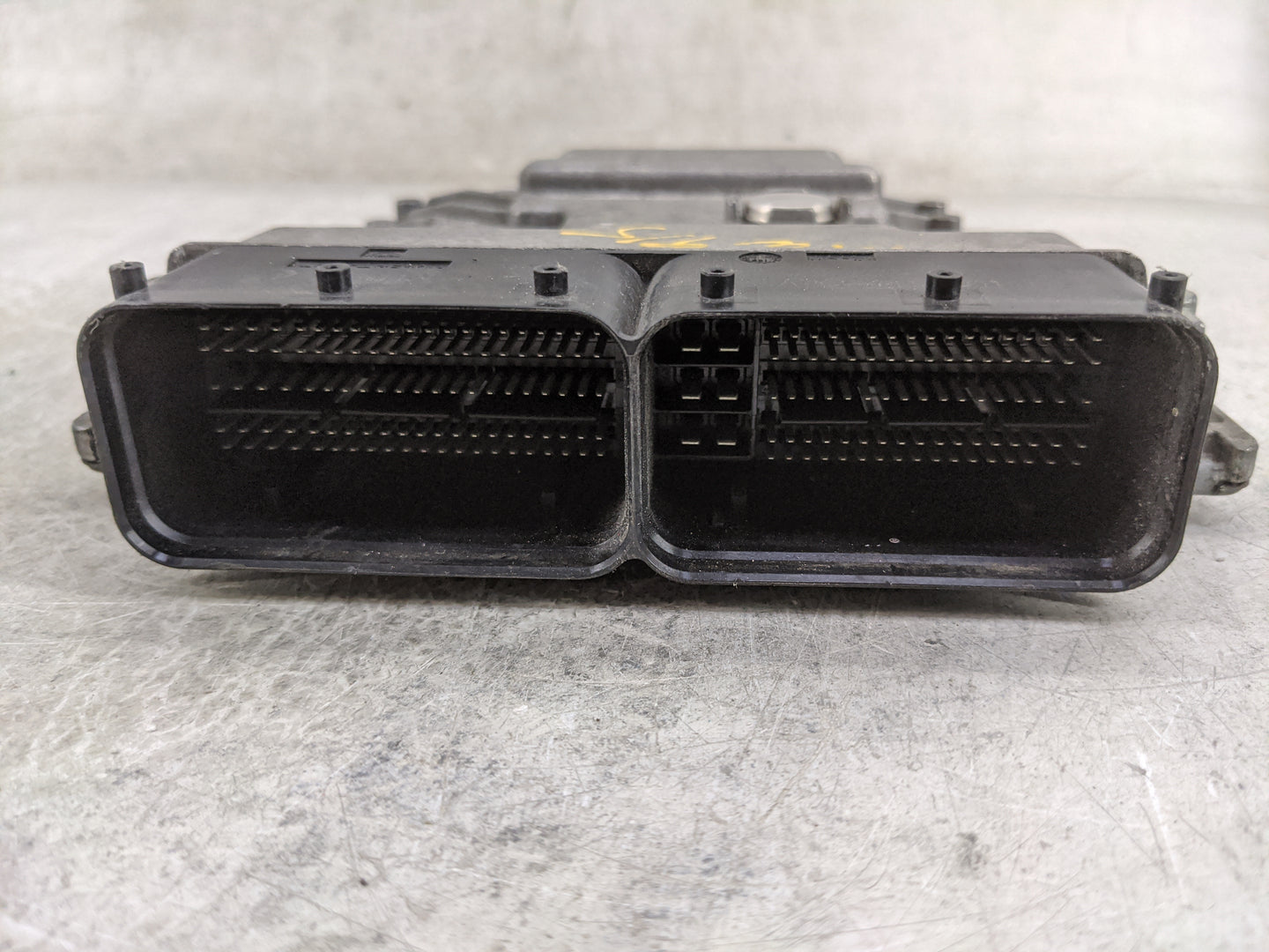 2018-2020 Audi Q5 PCM Engine Control Computer ECU ECM PCU OEM P/N:06L907425C 17139043541 Fits Fits 2018 2019 2020 OEM Used A