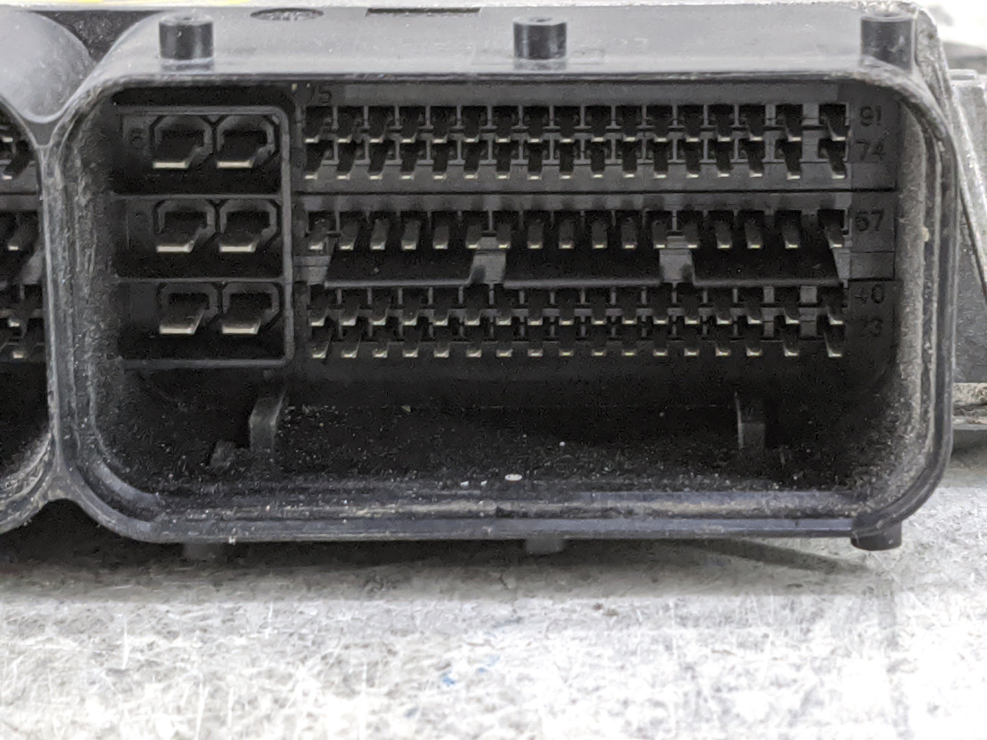 2018-2020 Audi Q5 PCM Engine Control Computer ECU ECM PCU OEM P/N:06L907425C 17139043541 Fits Fits 2018 2019 2020 OEM Used A