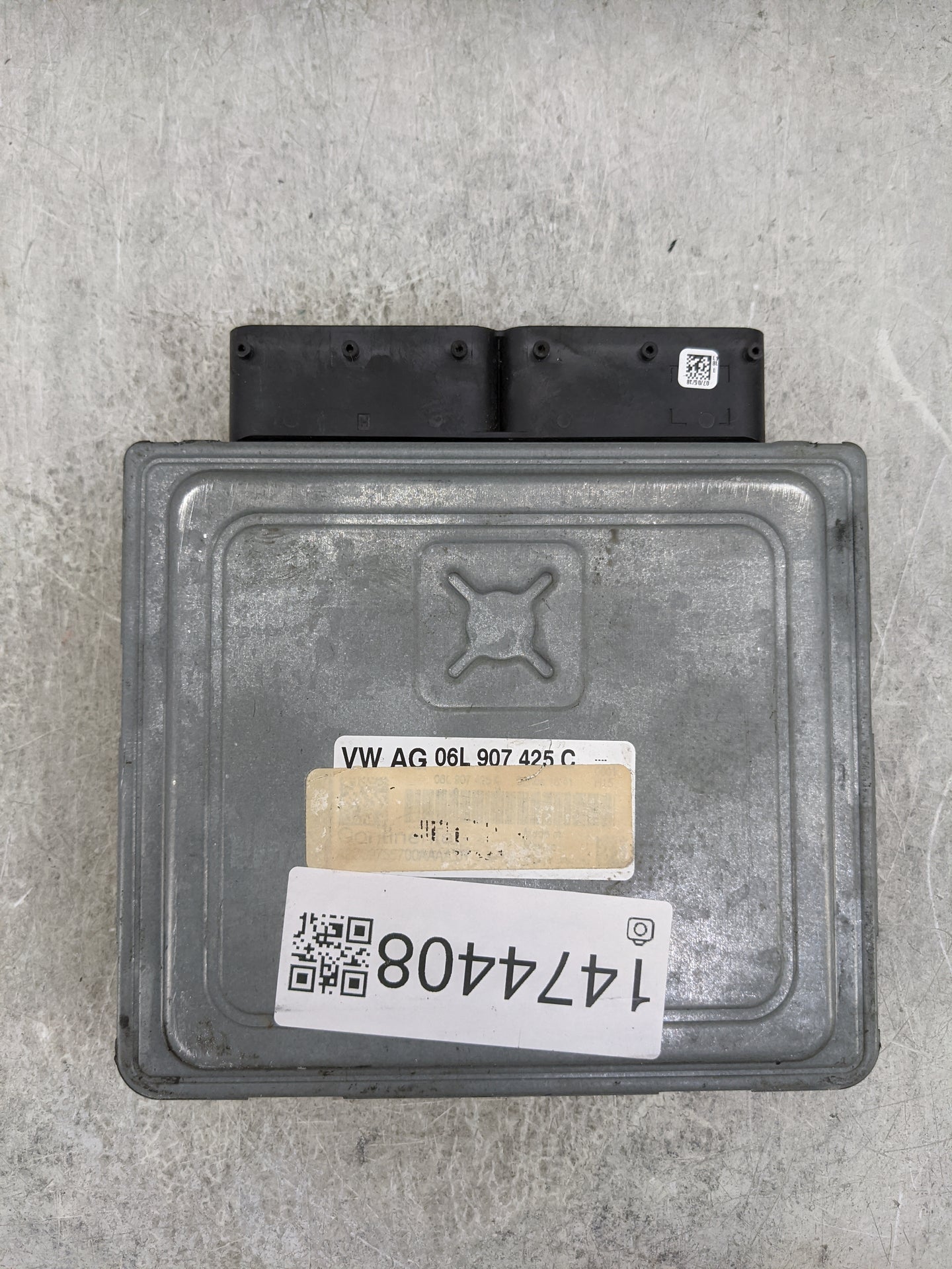 2018-2020 Audi Q5 PCM Engine Control Computer ECU ECM PCU OEM P/N:06L907425C 17139043541 Fits Fits 2018 2019 2020 OEM Used A