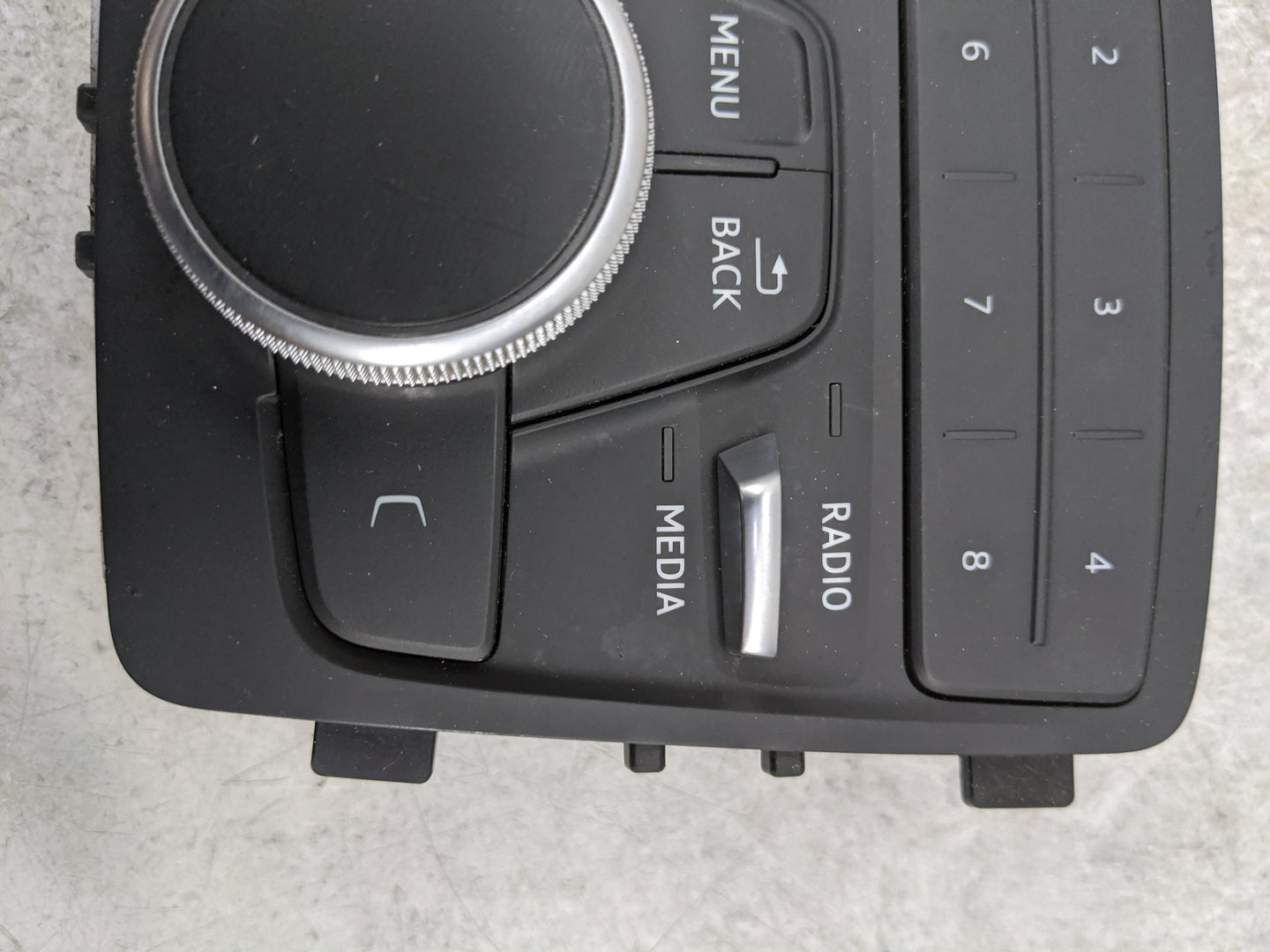2018 Audi Q5 Radio Control Panel Black - Oemusedautoparts1.com