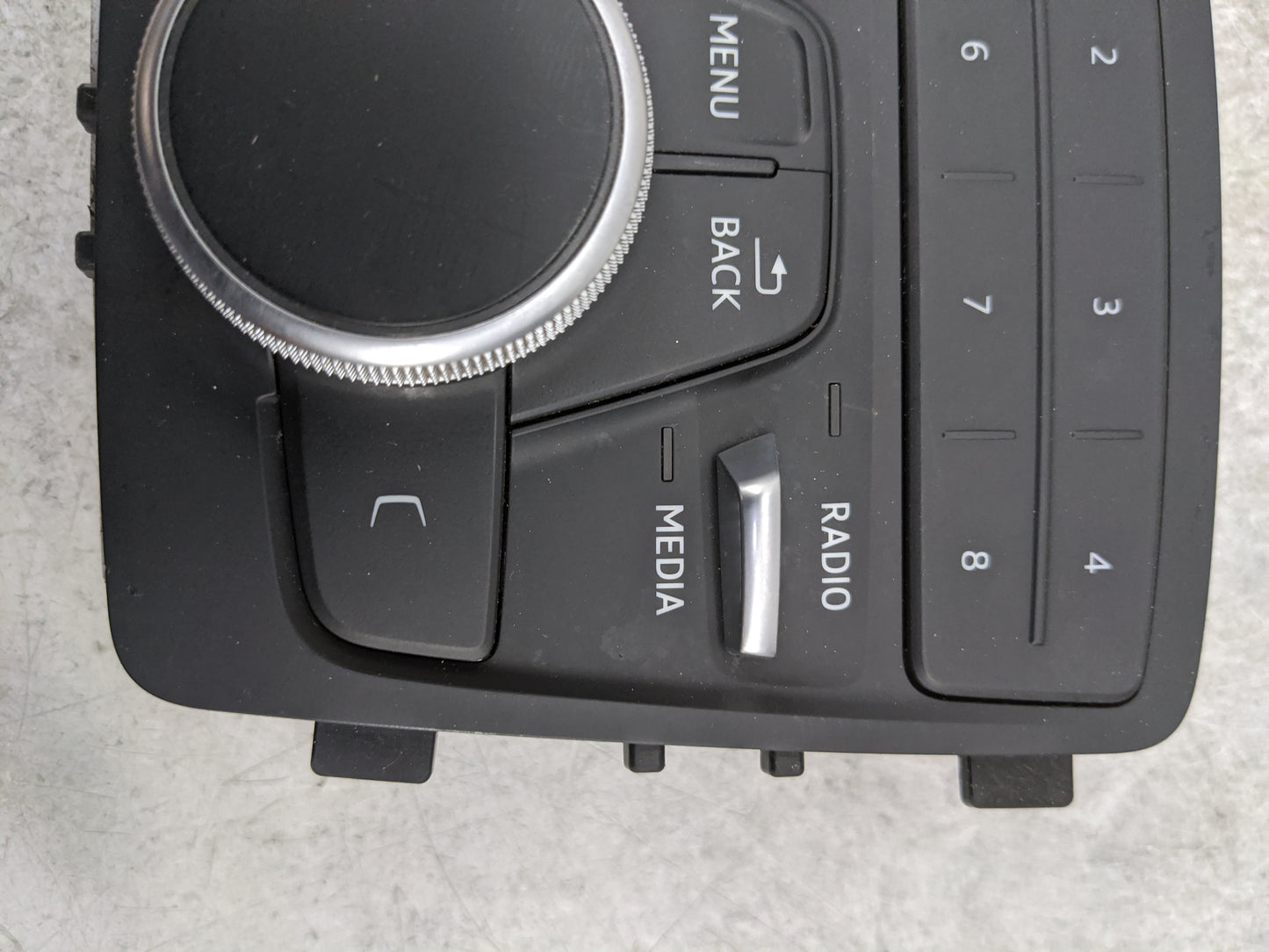 2018 Audi Q5 Radio Control Panel Black - Oemusedautoparts1.com
