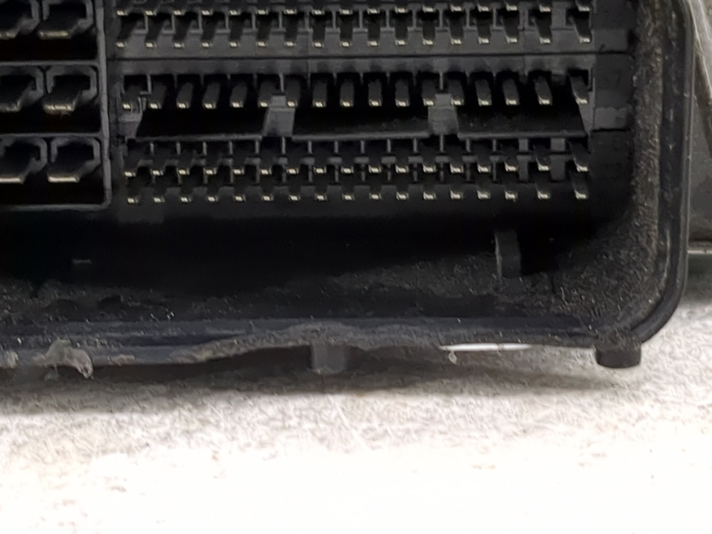 2018-2020 Audi Q5 PCM Engine Control Computer ECU ECM PCU OEM P/N:06L907425C 8W0906259A Fits Fits 2018 2019 2020 OEM Used Au