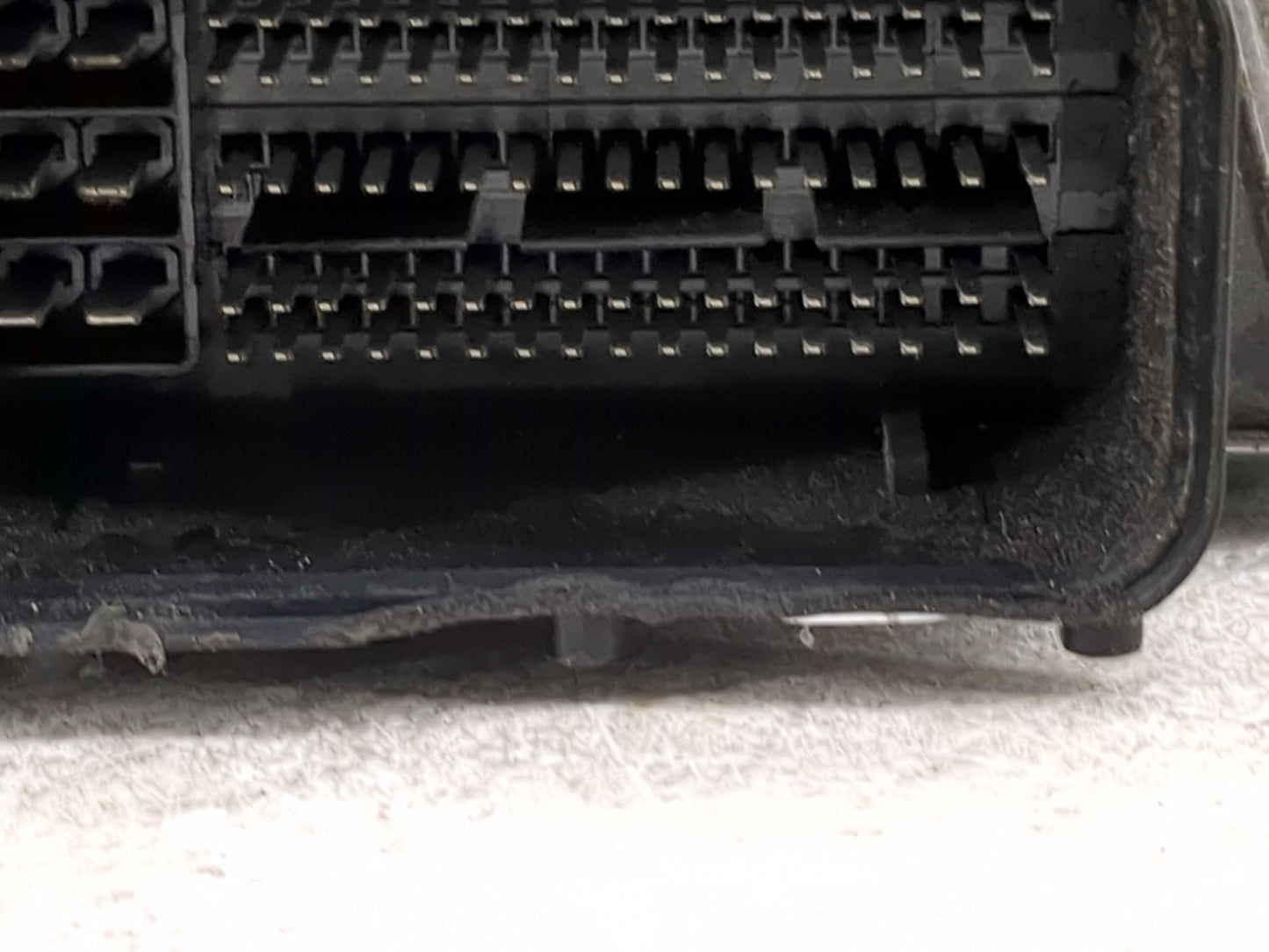 2018-2020 Audi Q5 PCM Engine Control Computer ECU ECM PCU OEM P/N:06L907425C 8W0906259A Fits Fits 2018 2019 2020 OEM Used Au