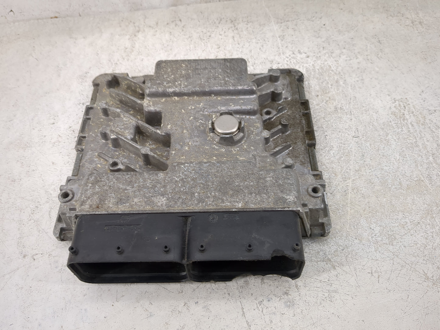 2018-2020 Audi Q5 PCM Engine Control Computer ECU ECM PCU OEM P/N:06L907425C 8W0906259A Fits Fits 2018 2019 2020 OEM Used Au
