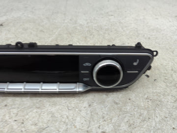 2018-2020 Audi Q5 Climate Control Module Temperature AC/Heater Replacement P/N:8W0820043K 8W0820043K H60 Fits OEM Used Auto Parts