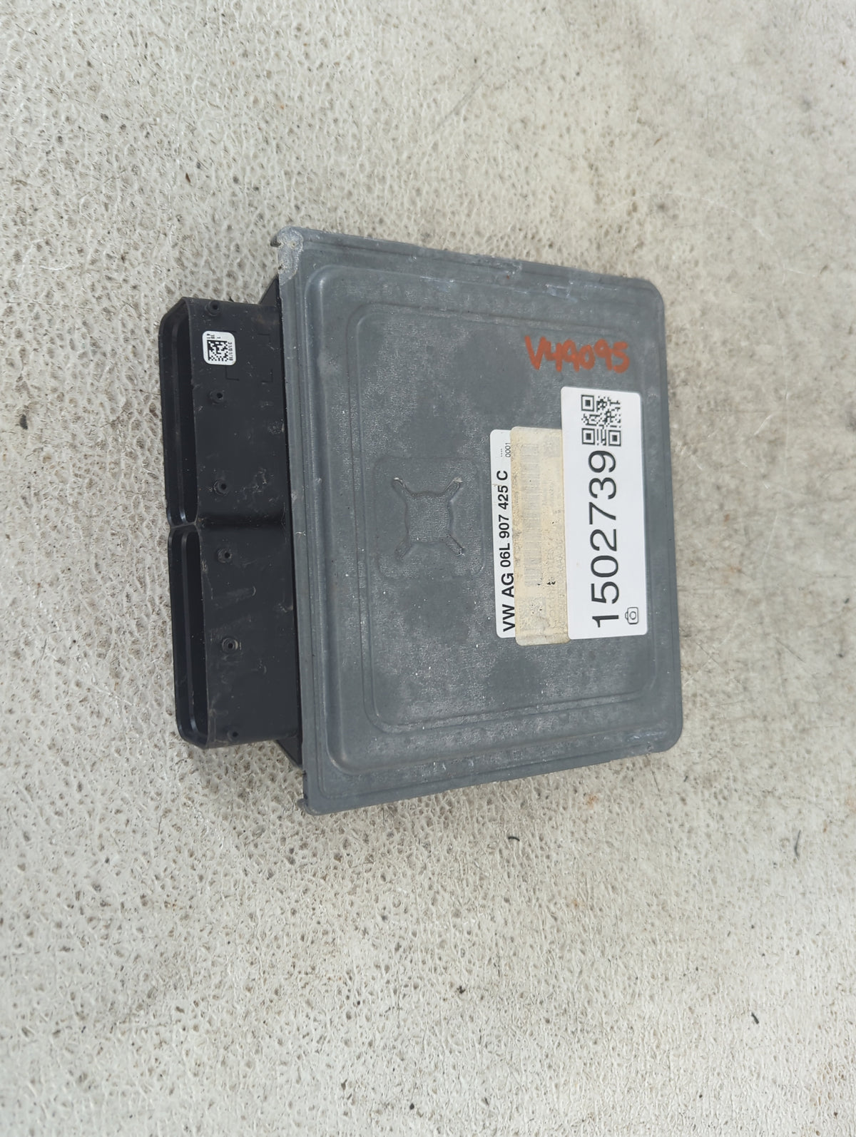 2018-2020 Audi Q5 PCM Engine Control Computer ECU ECM PCU OEM P/N:06L907425C Fits Fits 2018 2019 2020 OEM Used Auto Parts - 