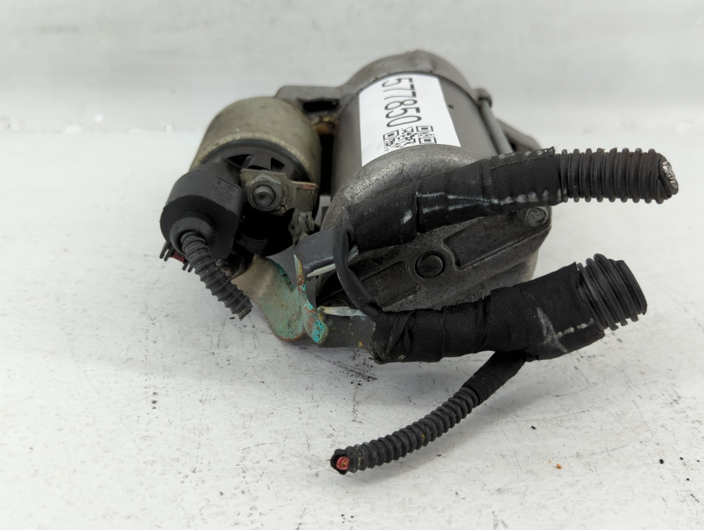 2018-2020 Audi Q5 Car Starter Motor Solenoid OEM P/N:06L 911 021 A Fits Fits 2017 2018 2019 2020 OEM Used Auto Parts - Oemus