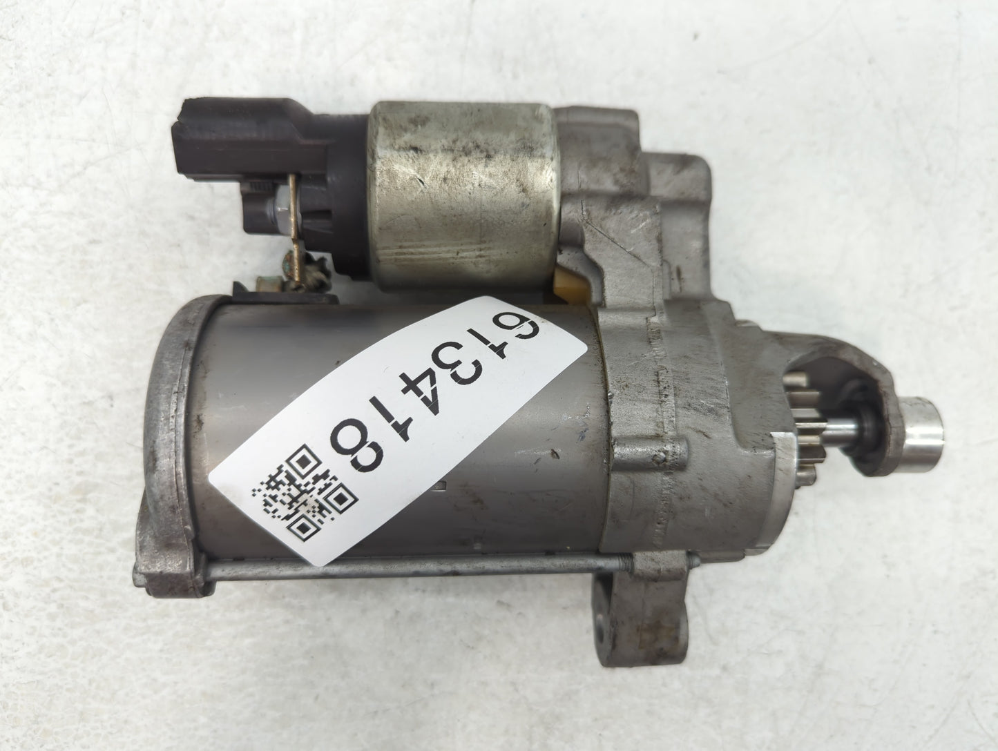 2018-2020 Audi Q5 Car Starter Motor Solenoid OEM P/N:06L 911 021 20170129 Fits Fits 2017 2018 2019 2020 OEM Used Auto Parts 