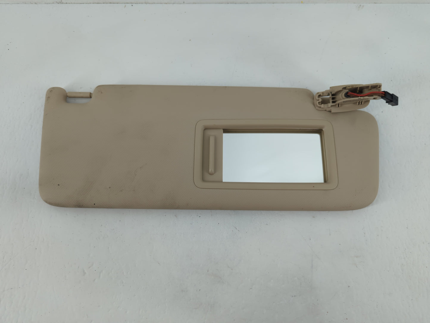 2018-2021 Audi Q5 Sun Visor Shade Replacement Passenger Right Mirror Fits Fits 2018 2019 2020 2021 OEM Used Auto Parts - Oem